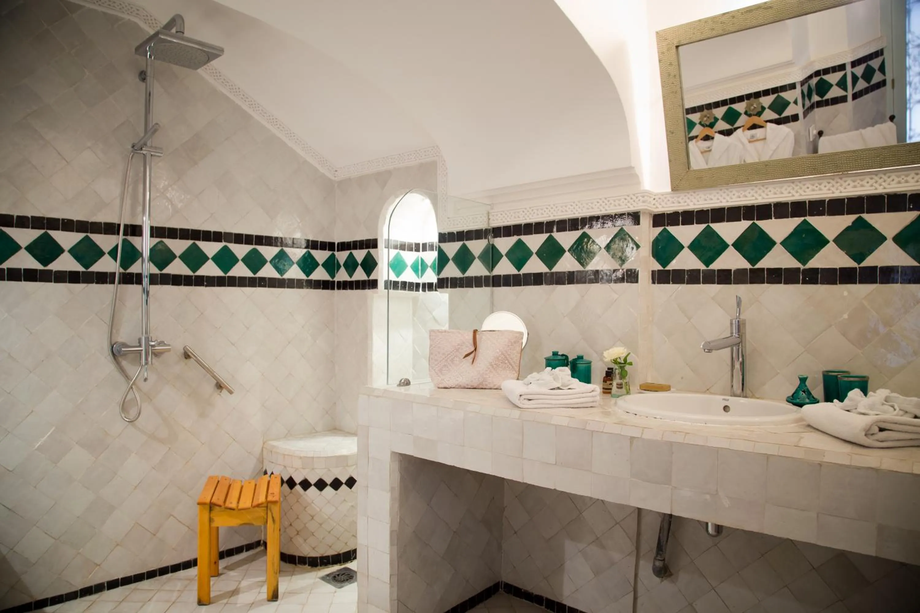 Bathroom in Riad Olema et Spa