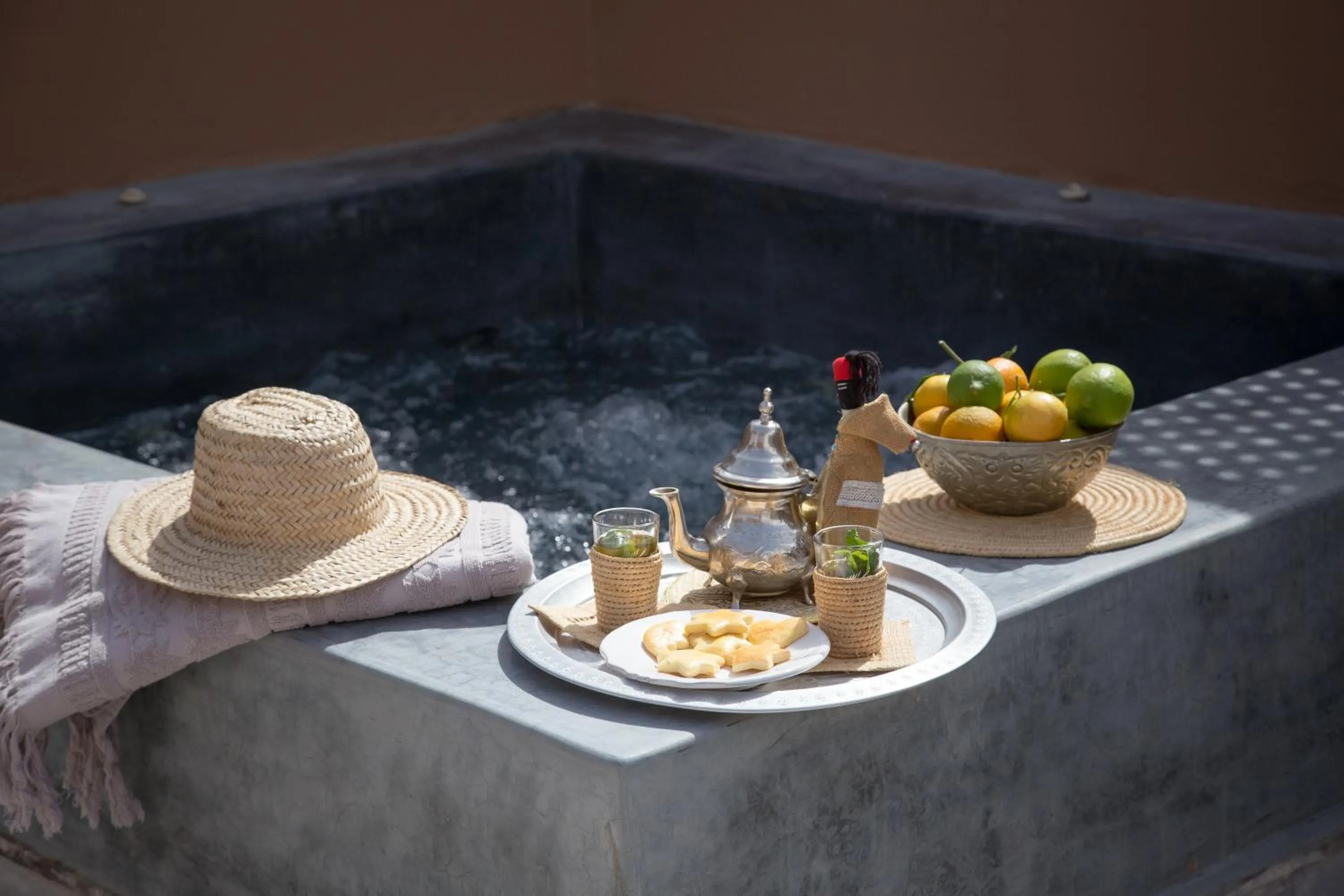 Hot Tub in Riad Olema et Spa