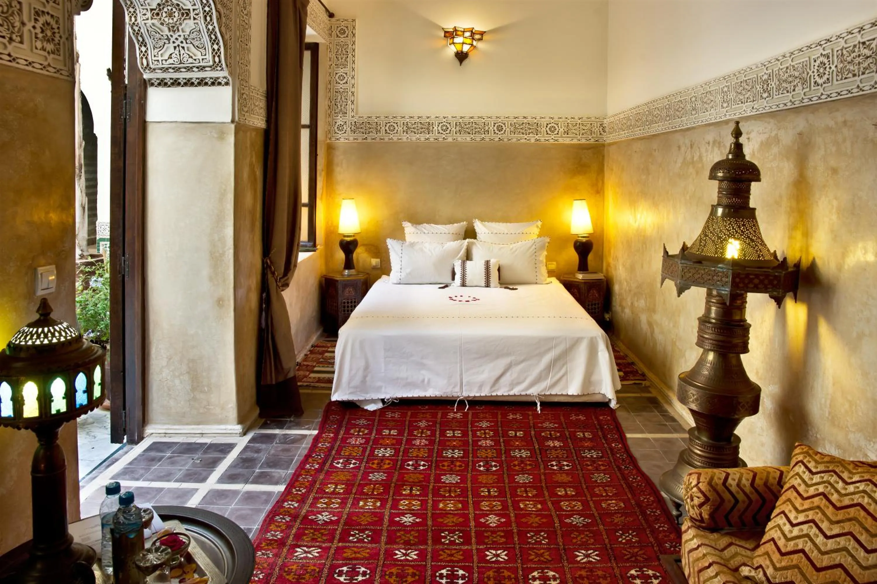 Photo of the whole room, Bed in Riad Al Loune