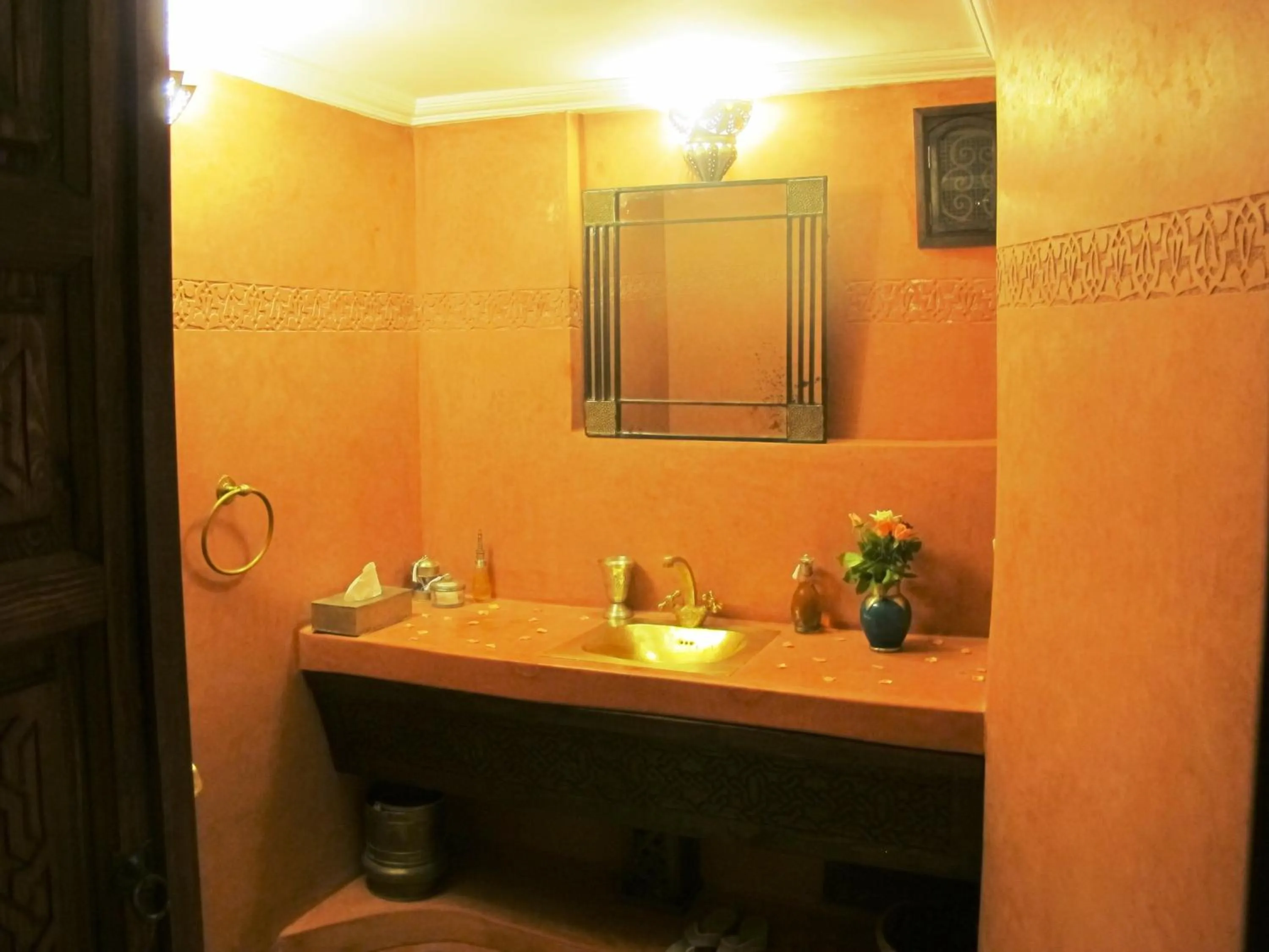 Bathroom in Riad Al Loune