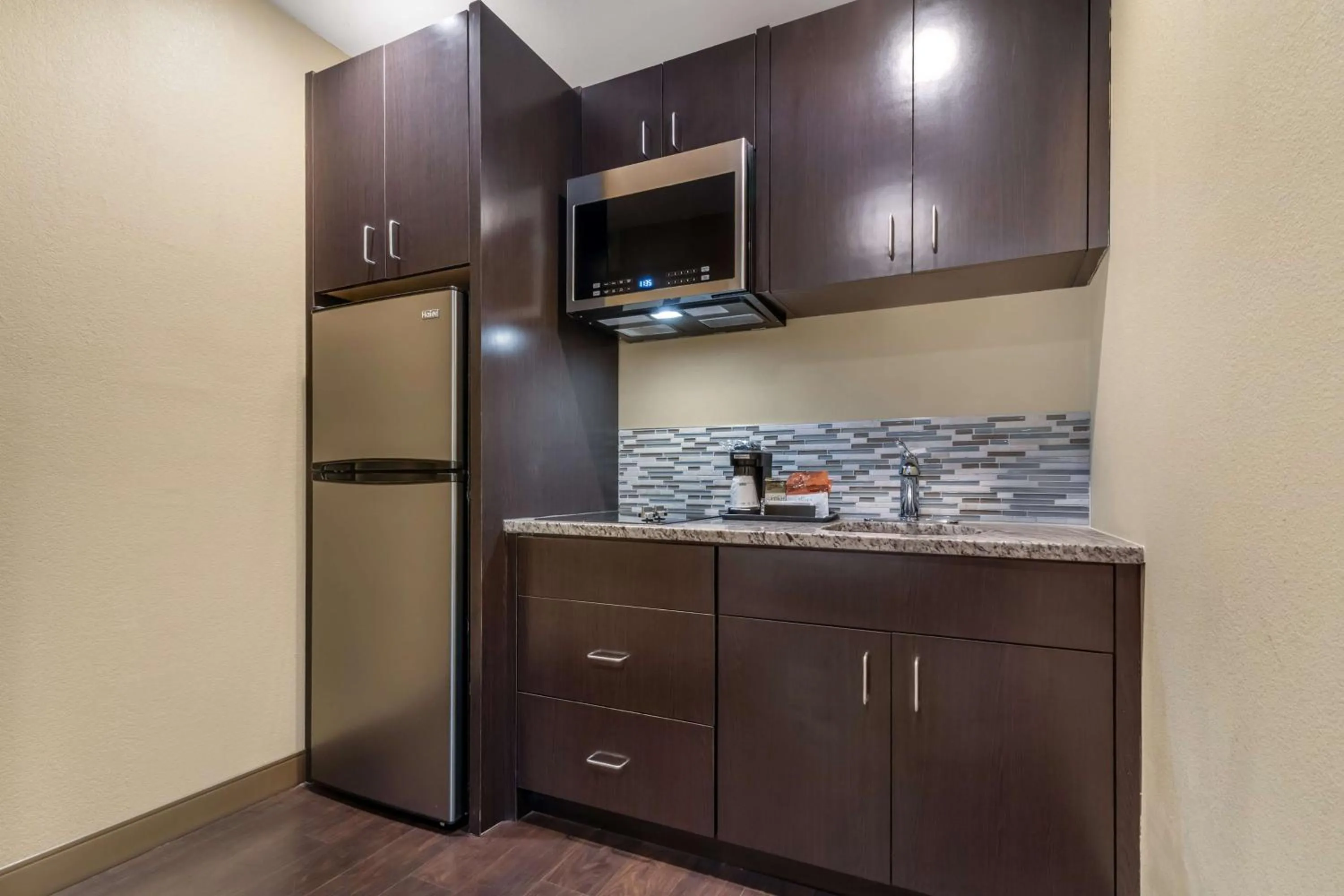 Photo of the whole room in Best Western Padre Island