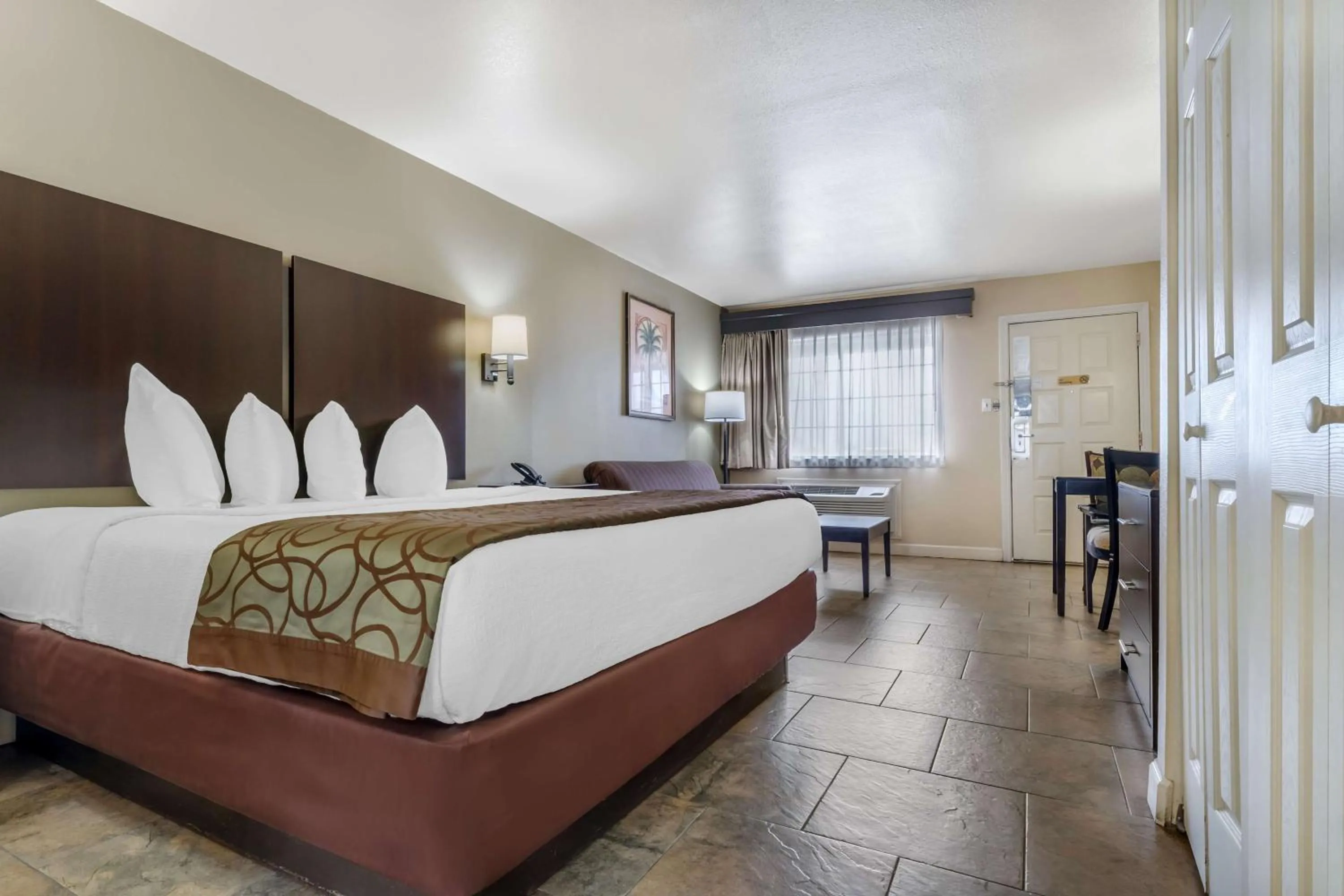 Bedroom, Bed in Best Western Padre Island