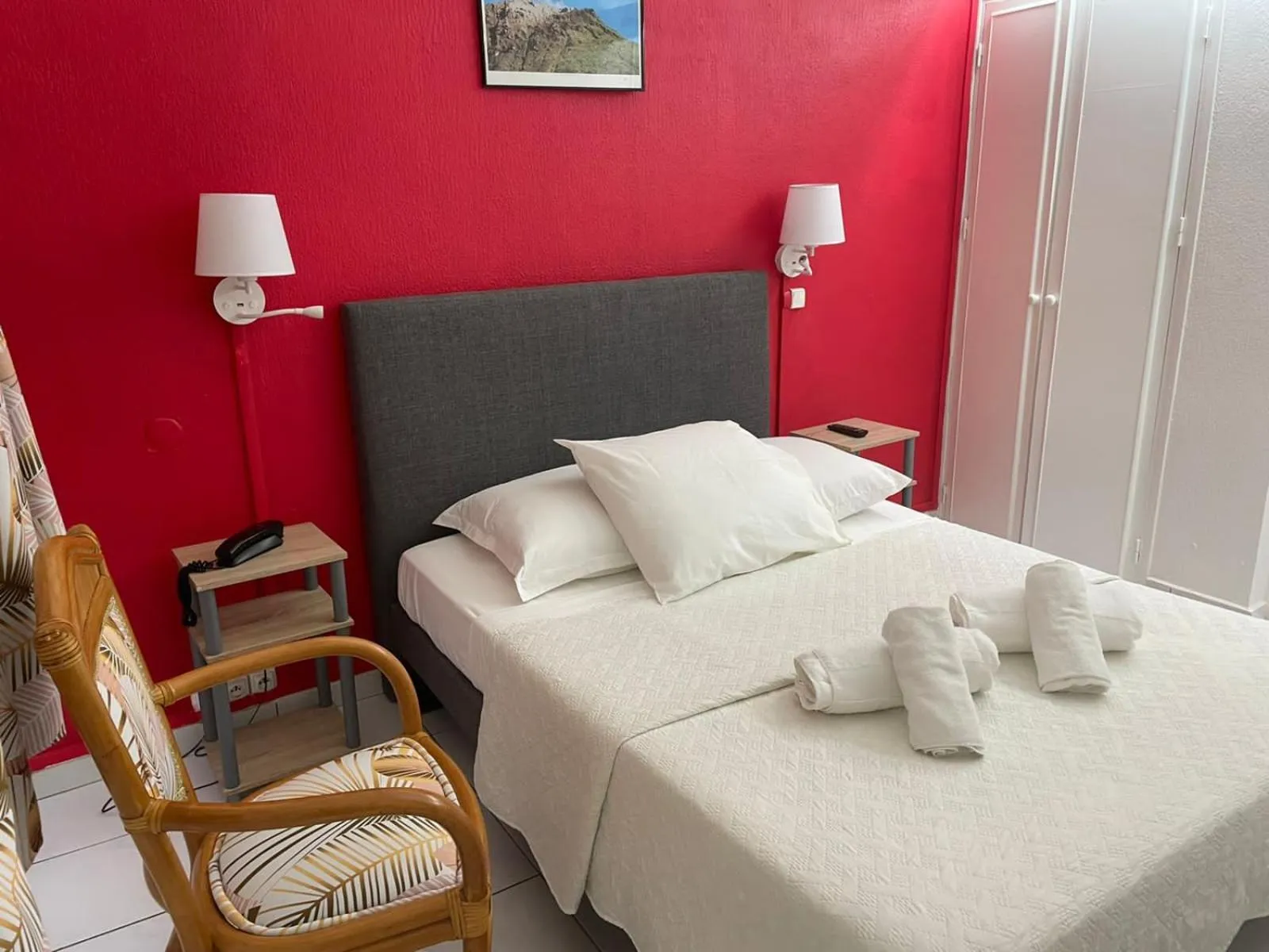 Bed in Hotel Le Rotabas