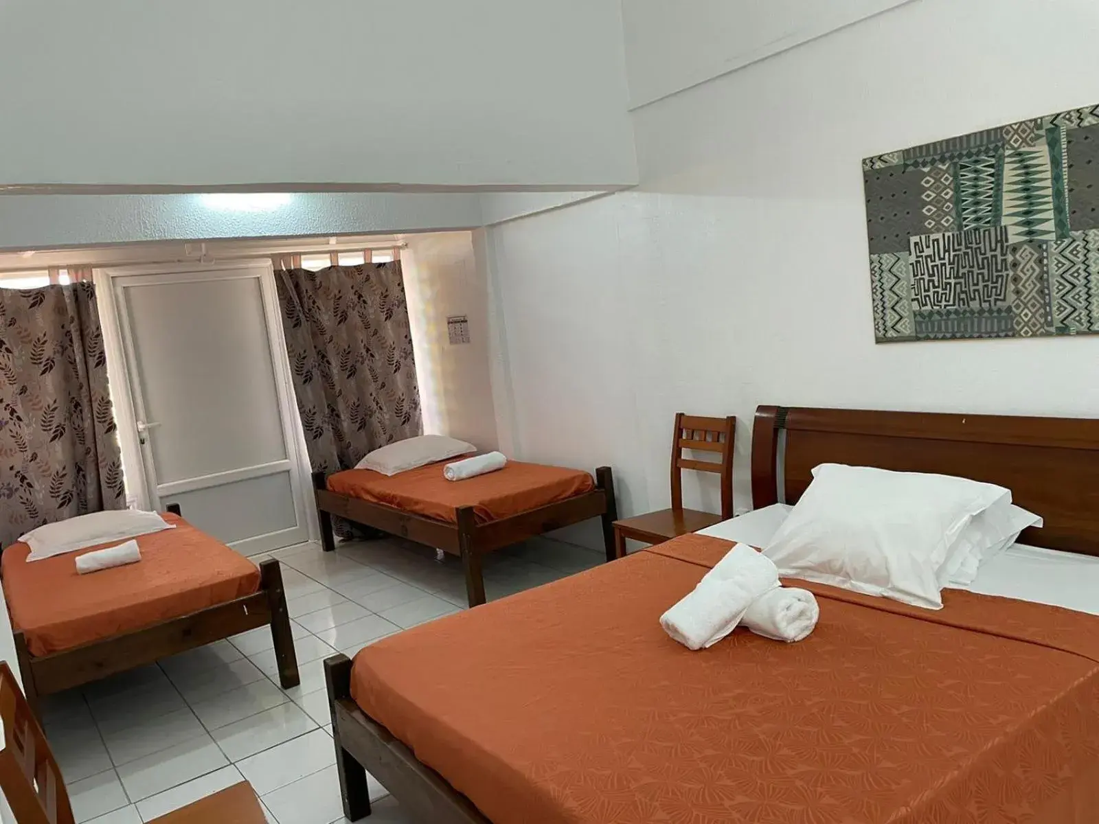 Quadruple Room with Shower in Hotel Le Rotabas Quadruple Room with Shower in Hotel Le Rotabas