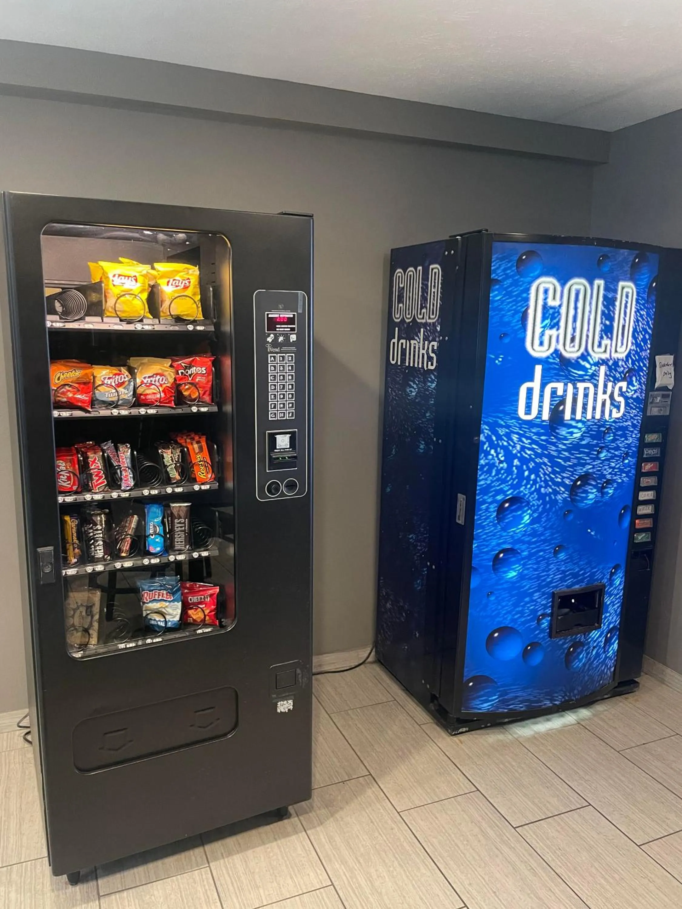 vending machine in Victorian Inn