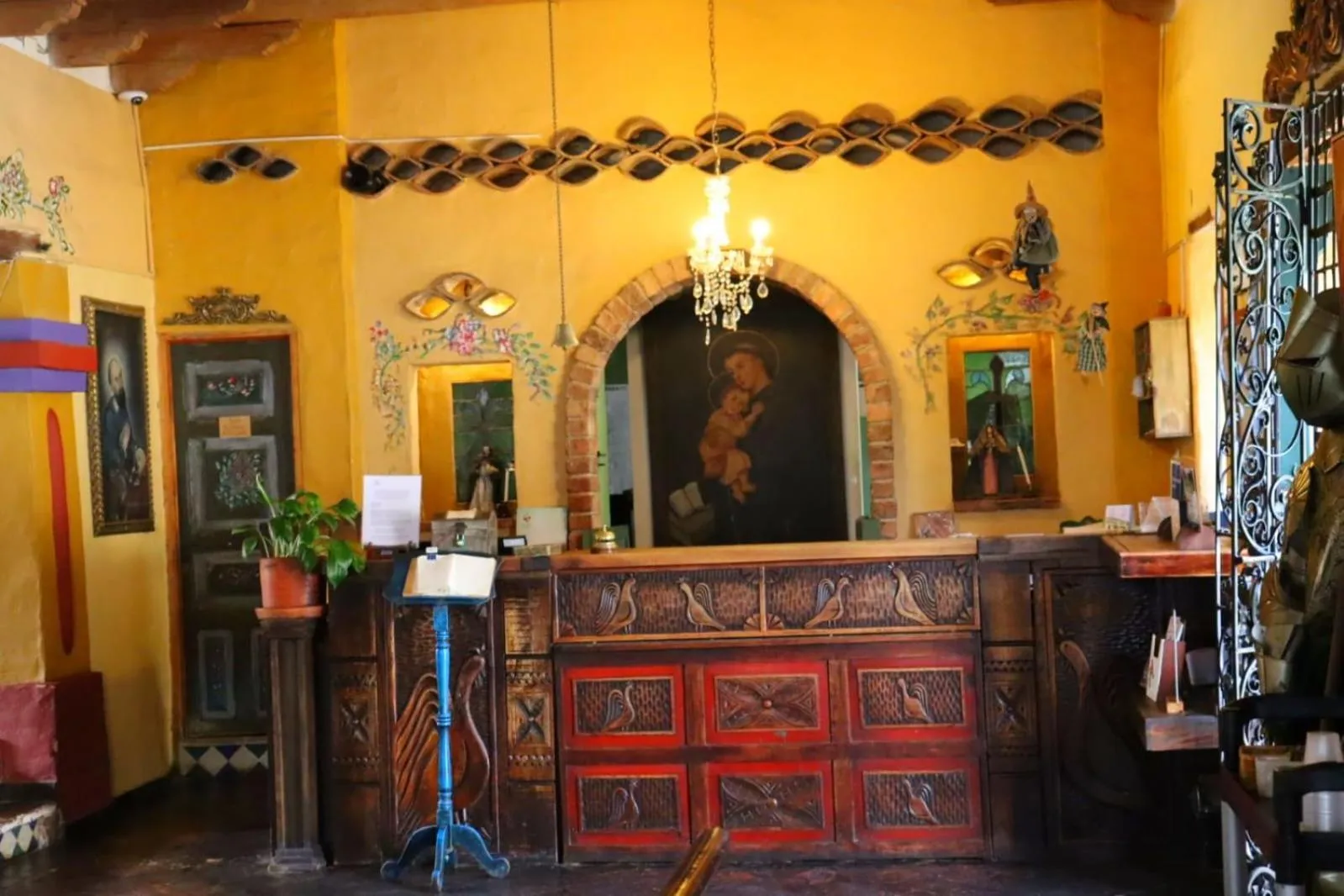 Lobby or reception in Hotel La Posada de San Antonio