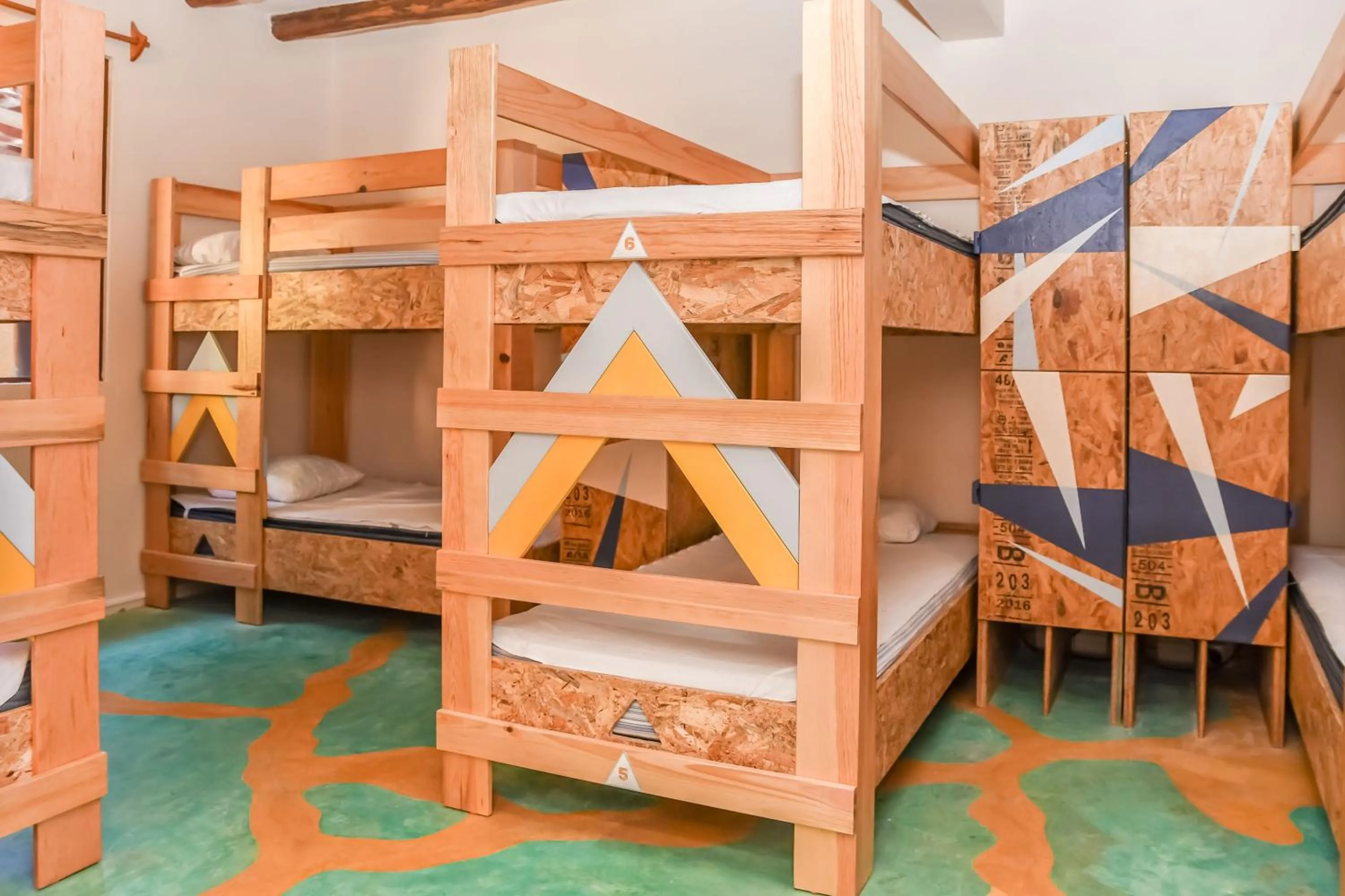 bunk bed, Bed in Tribu Hostel