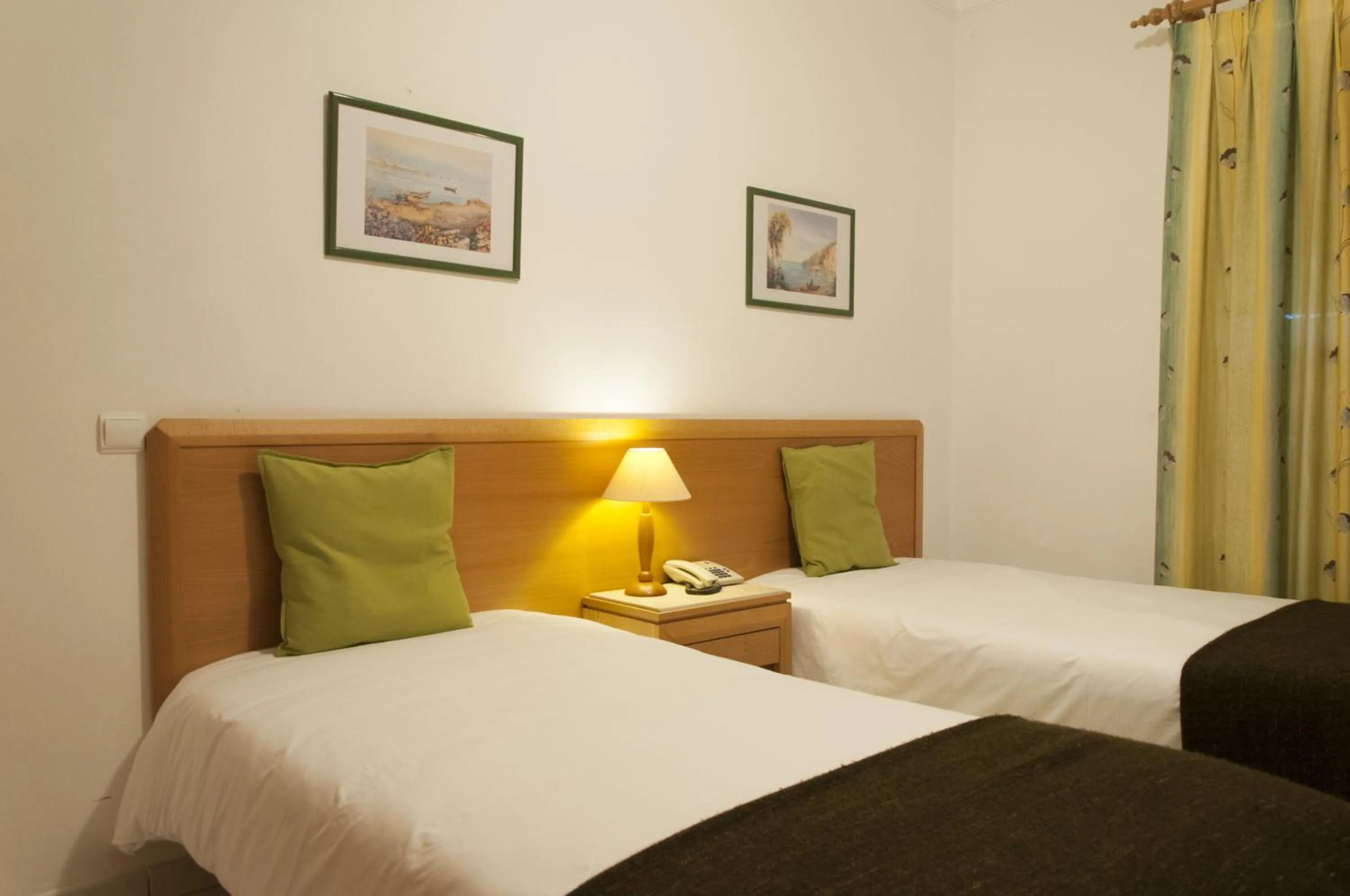 Bedroom, Bed in Plaza Real by Atlantichotels
