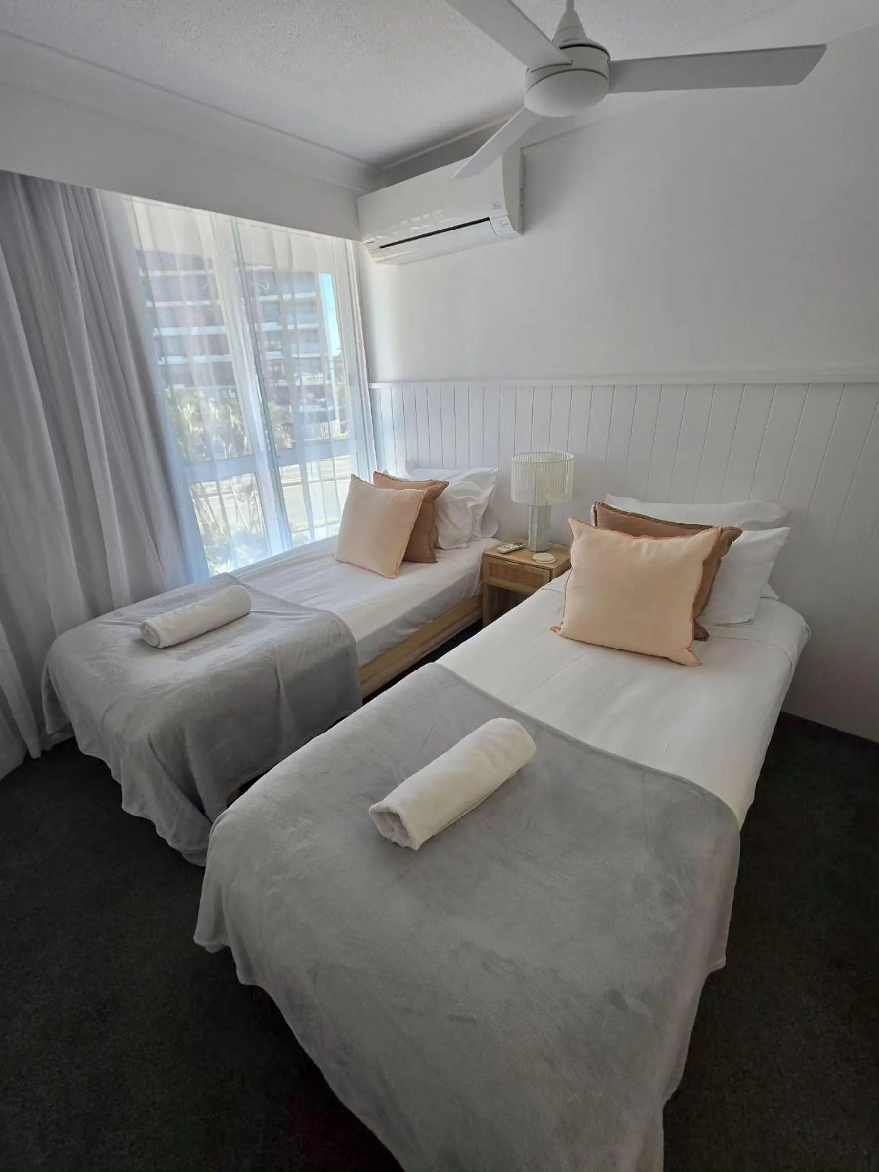 City view, Bed in 19th Avenue on the Beach