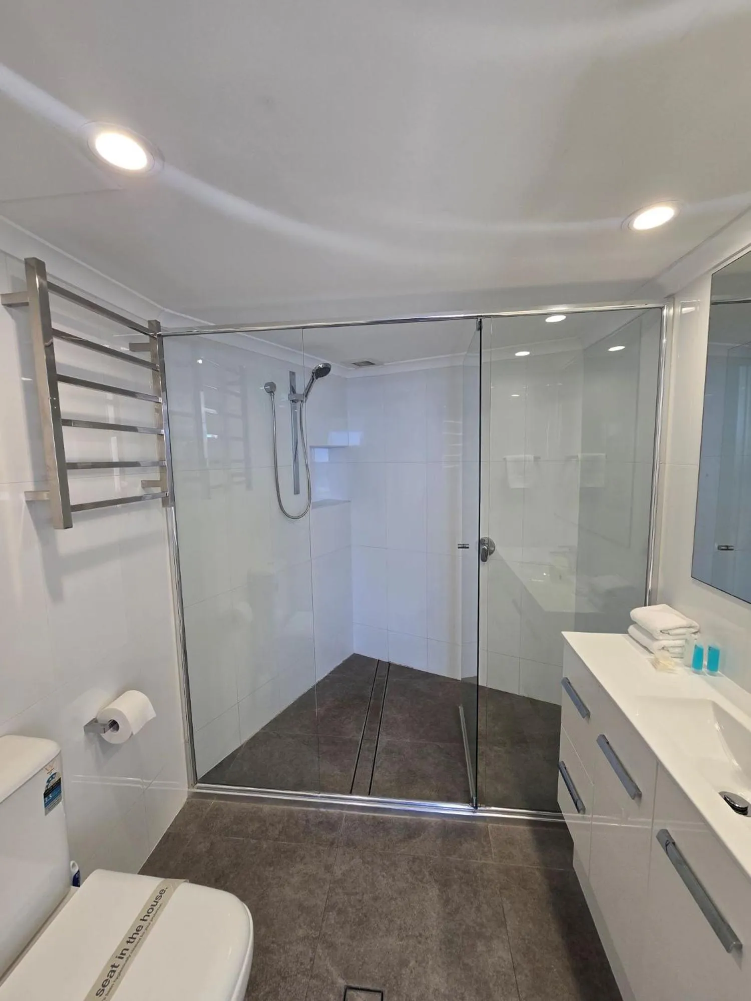 Bathroom in 19th Avenue on the Beach