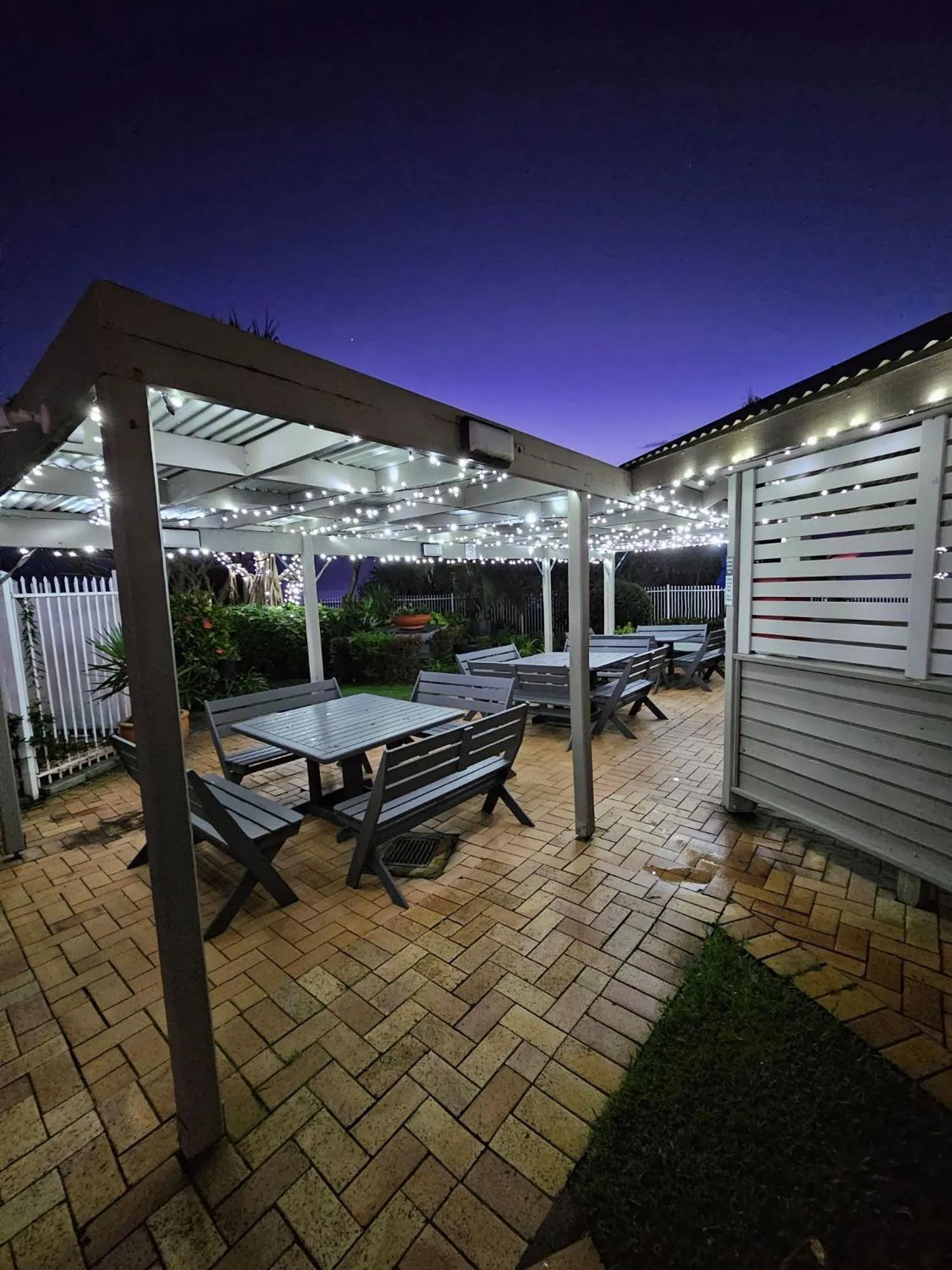 Night in 19th Avenue on the Beach