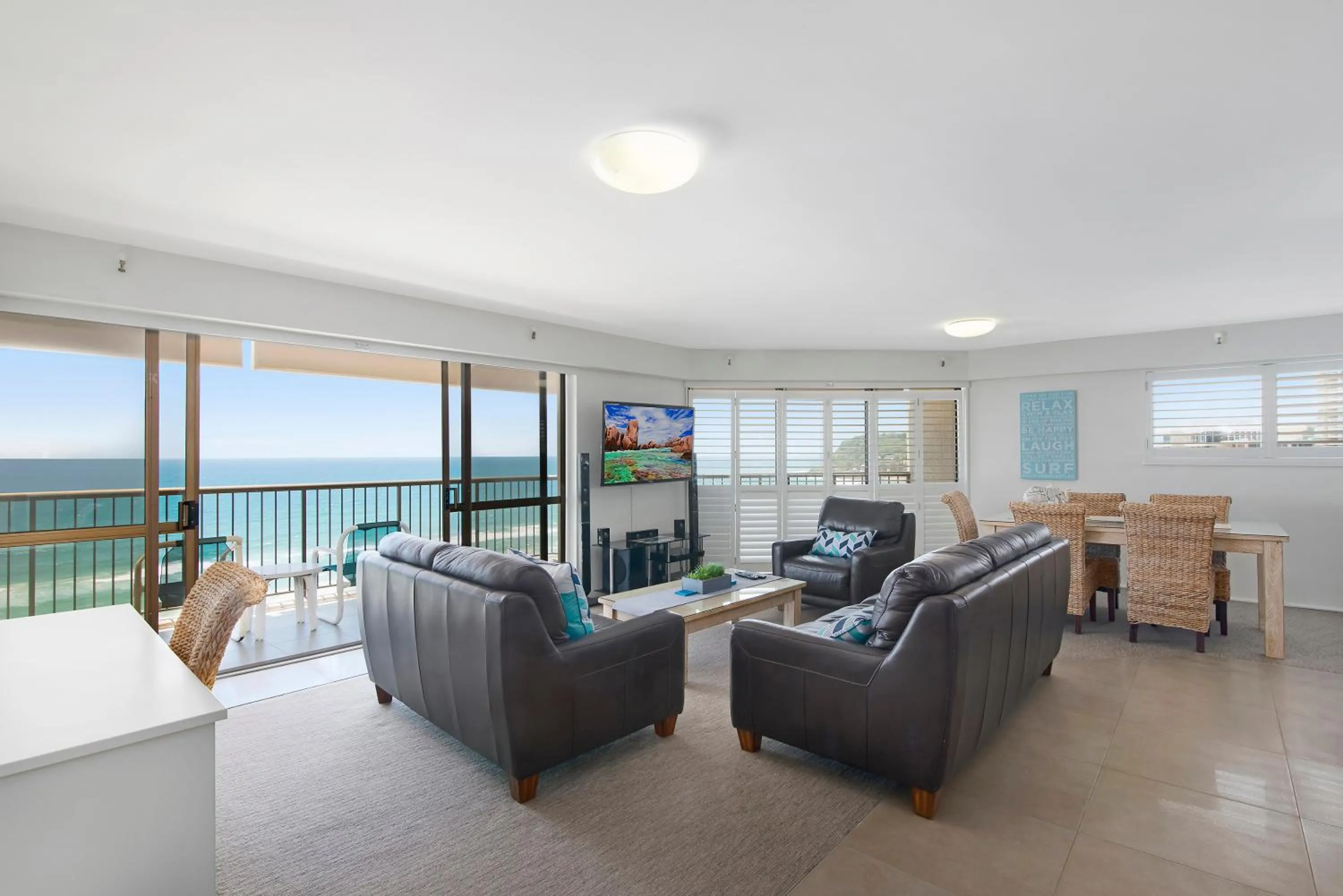 TV and multimedia in Burleigh Esplanade Apartments