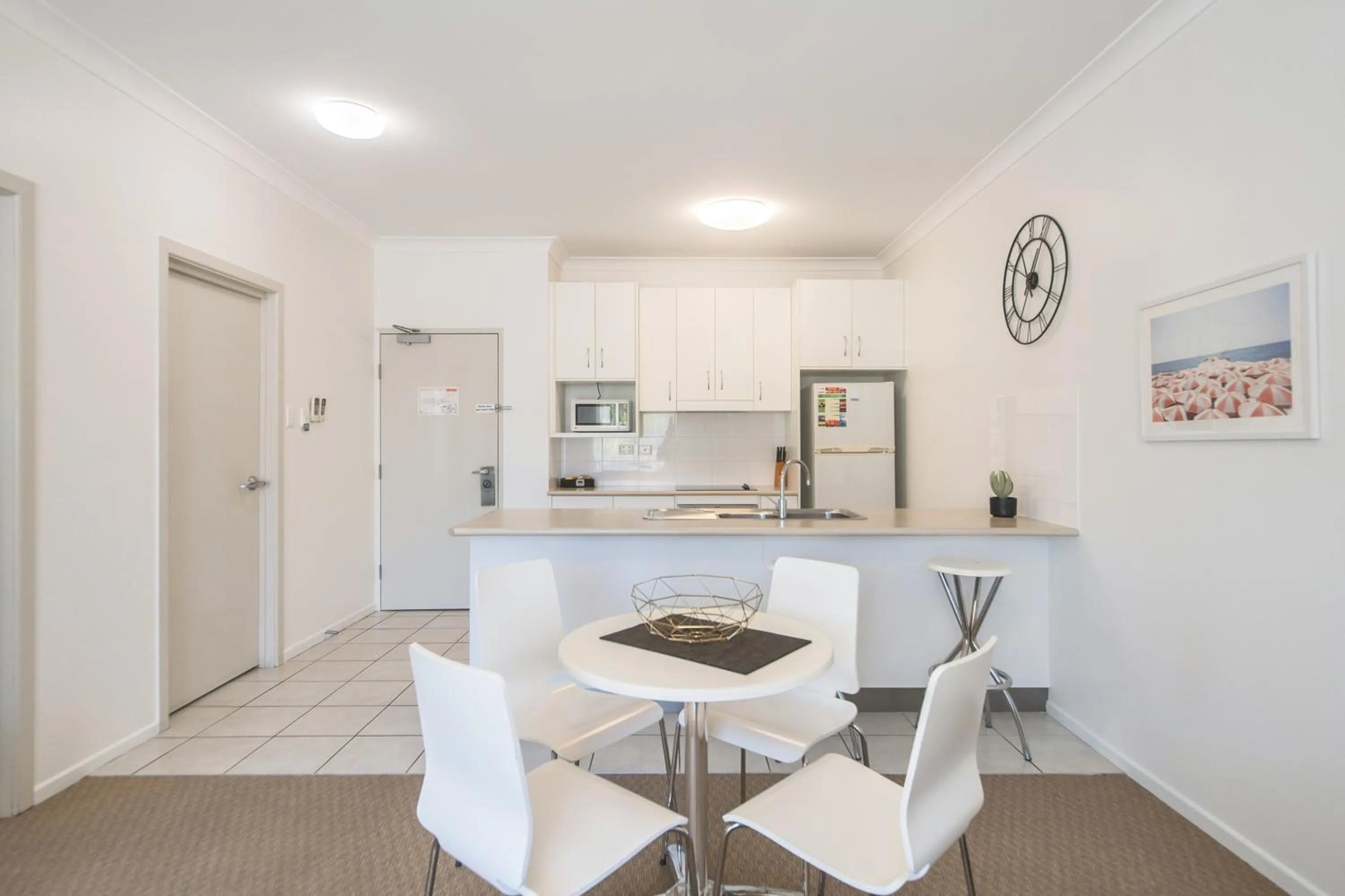 Kitchen or kitchenette in The Coast Motel