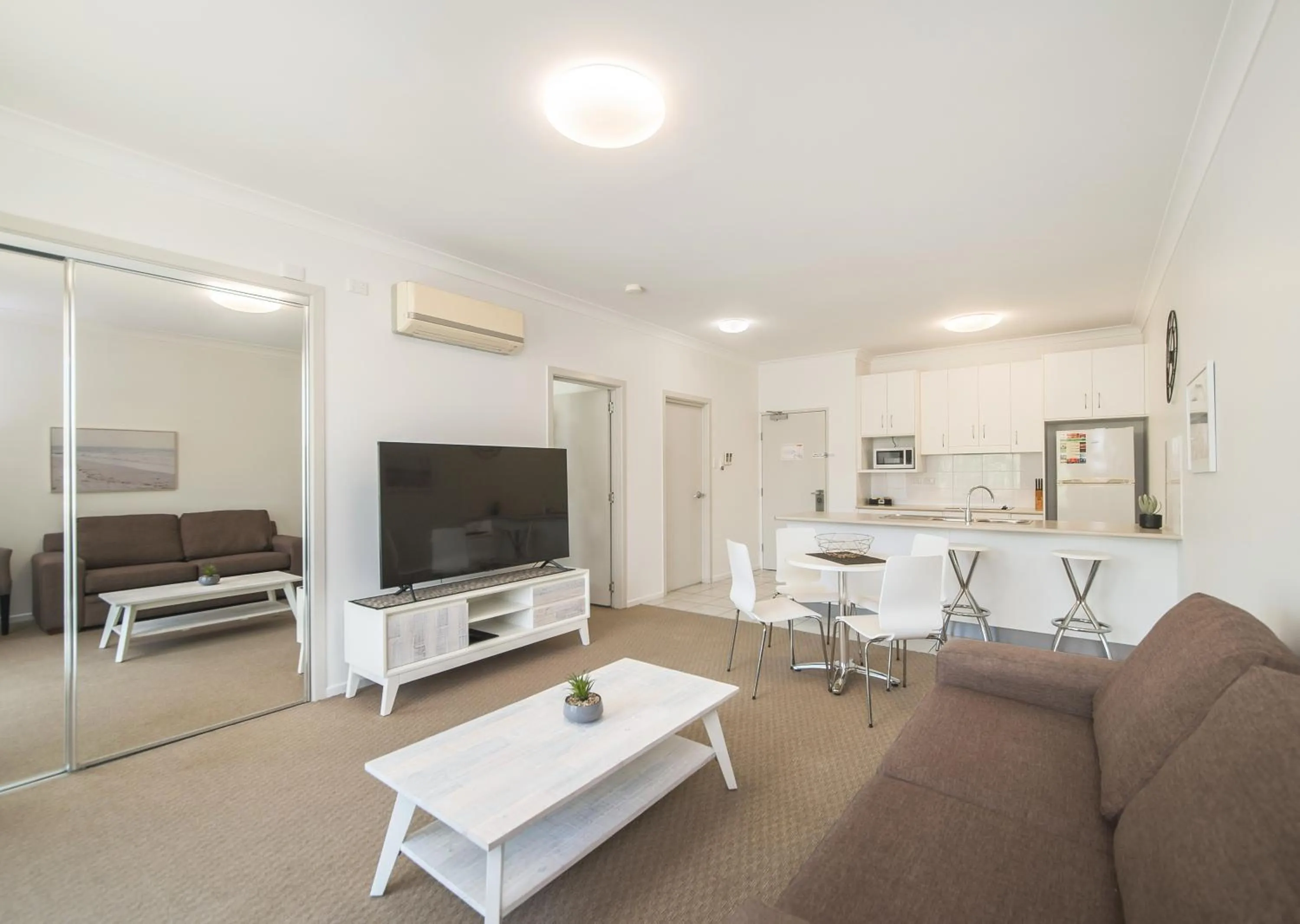 Living room in The Coast Motel