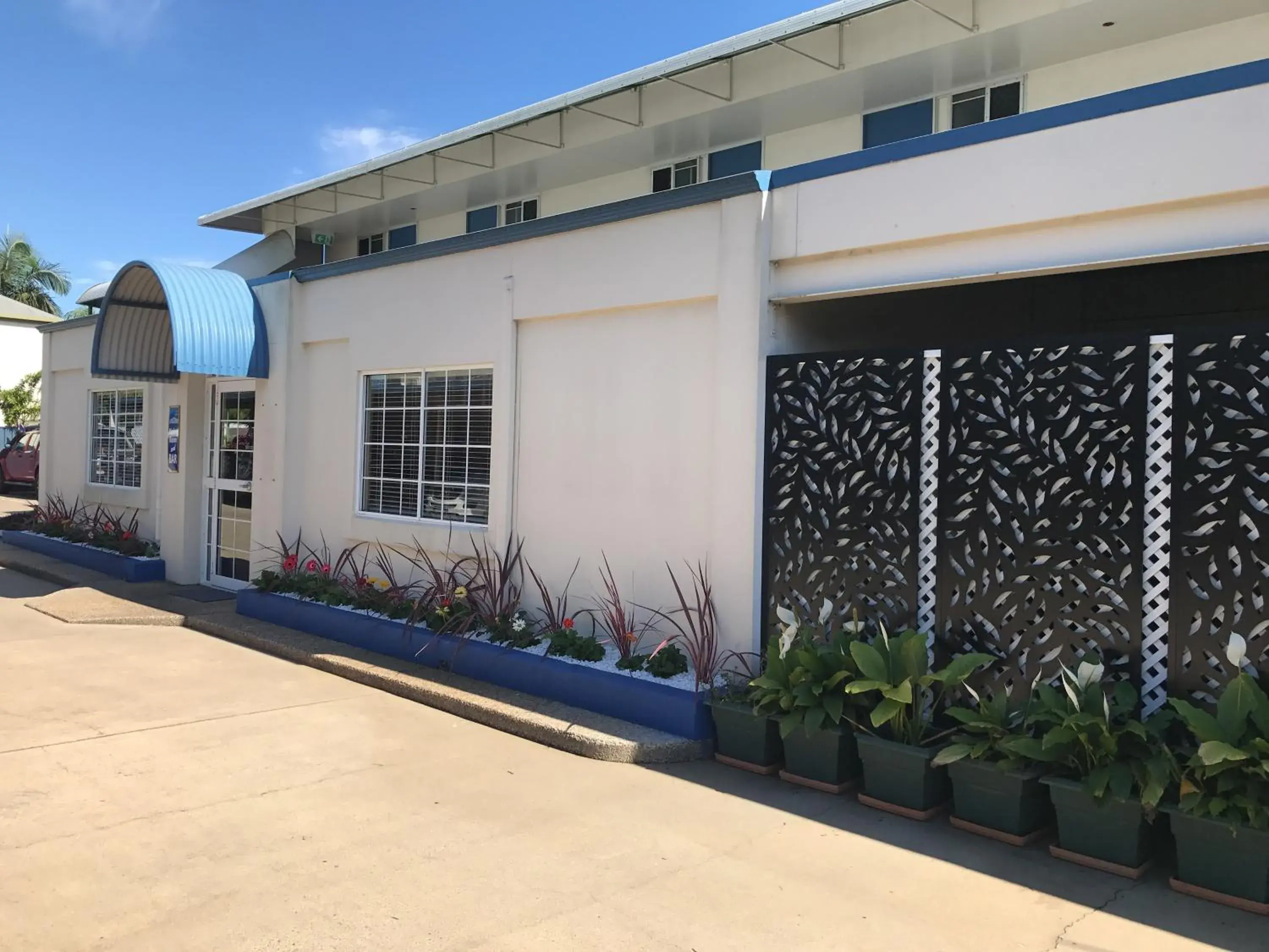 Property building in The Q Motel Rockhampton Property building in The Q Motel Rockhampton