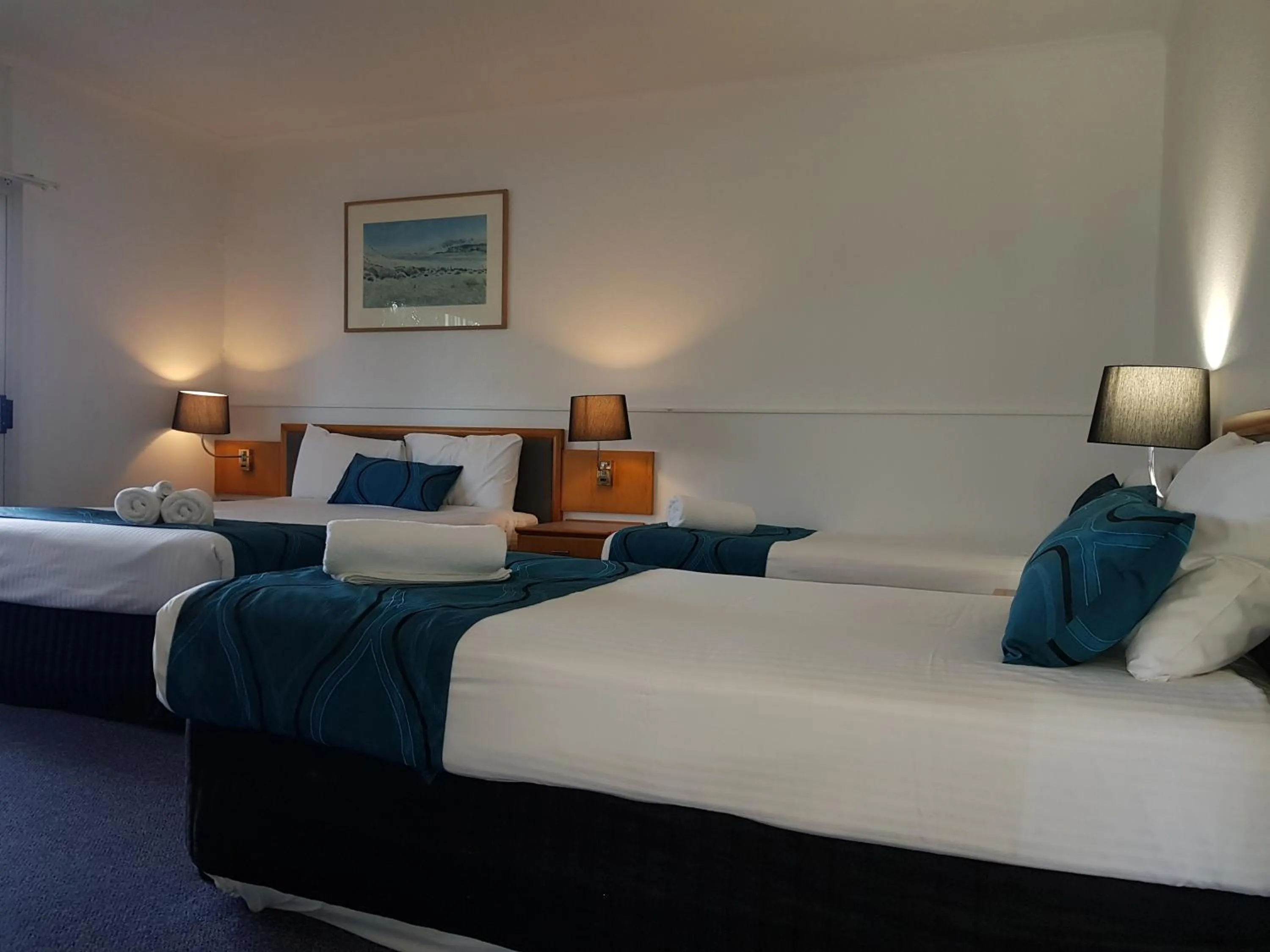 Bedroom, Bed in The Q Motel Rockhampton