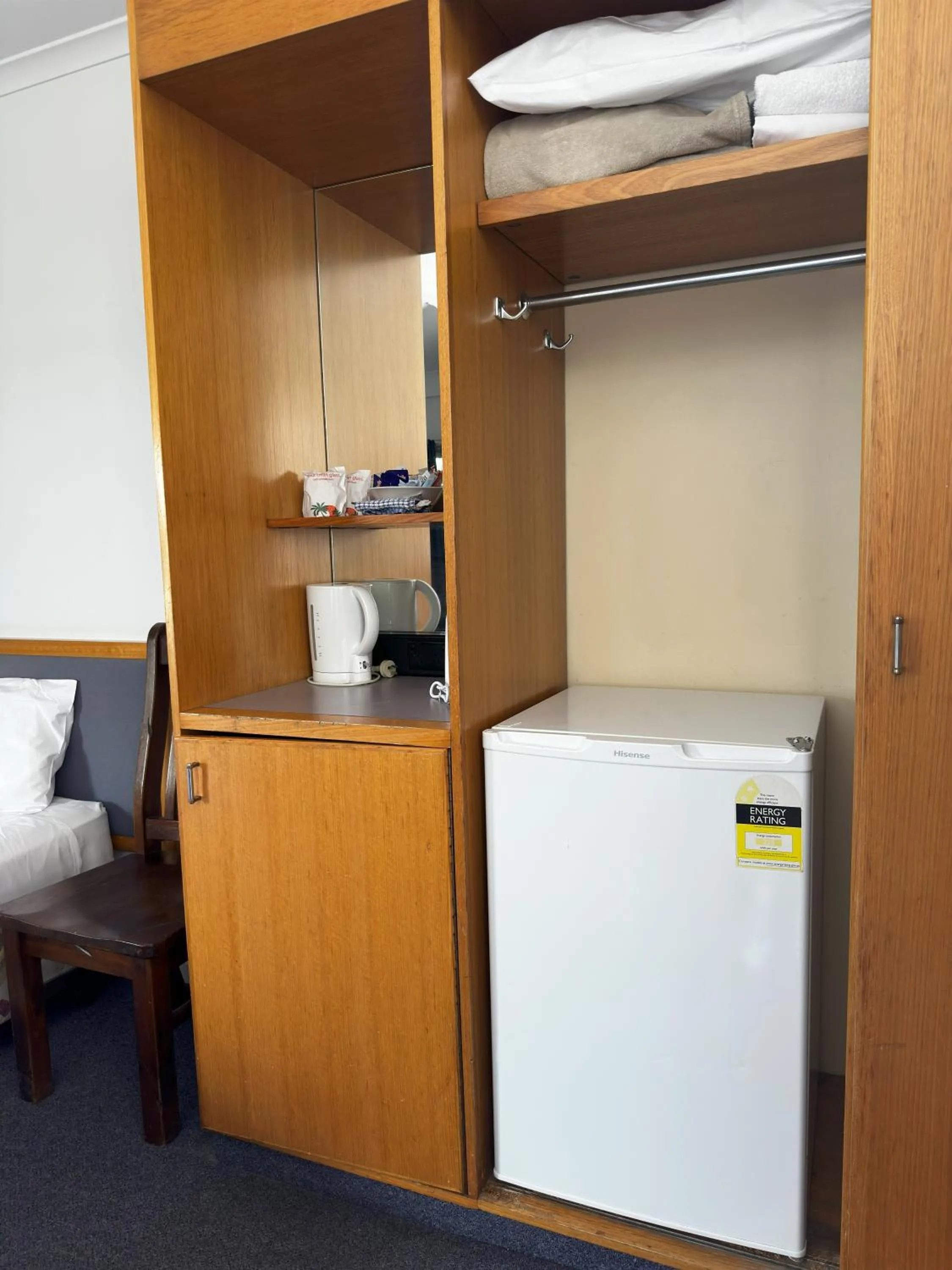 Coffee/tea facilities in The Q Motel Rockhampton