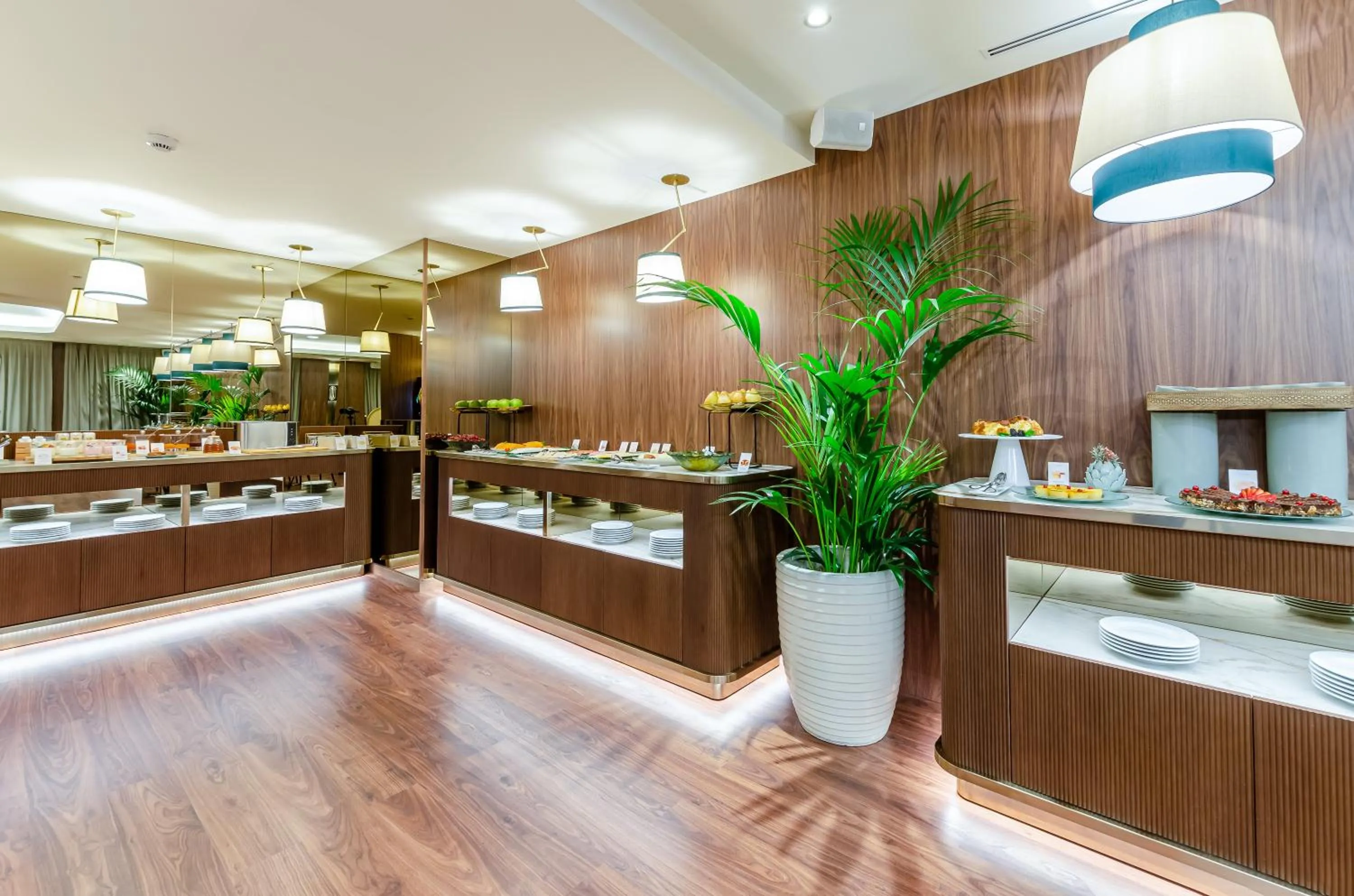 Breakfast in TURIM Lisboa Hotel