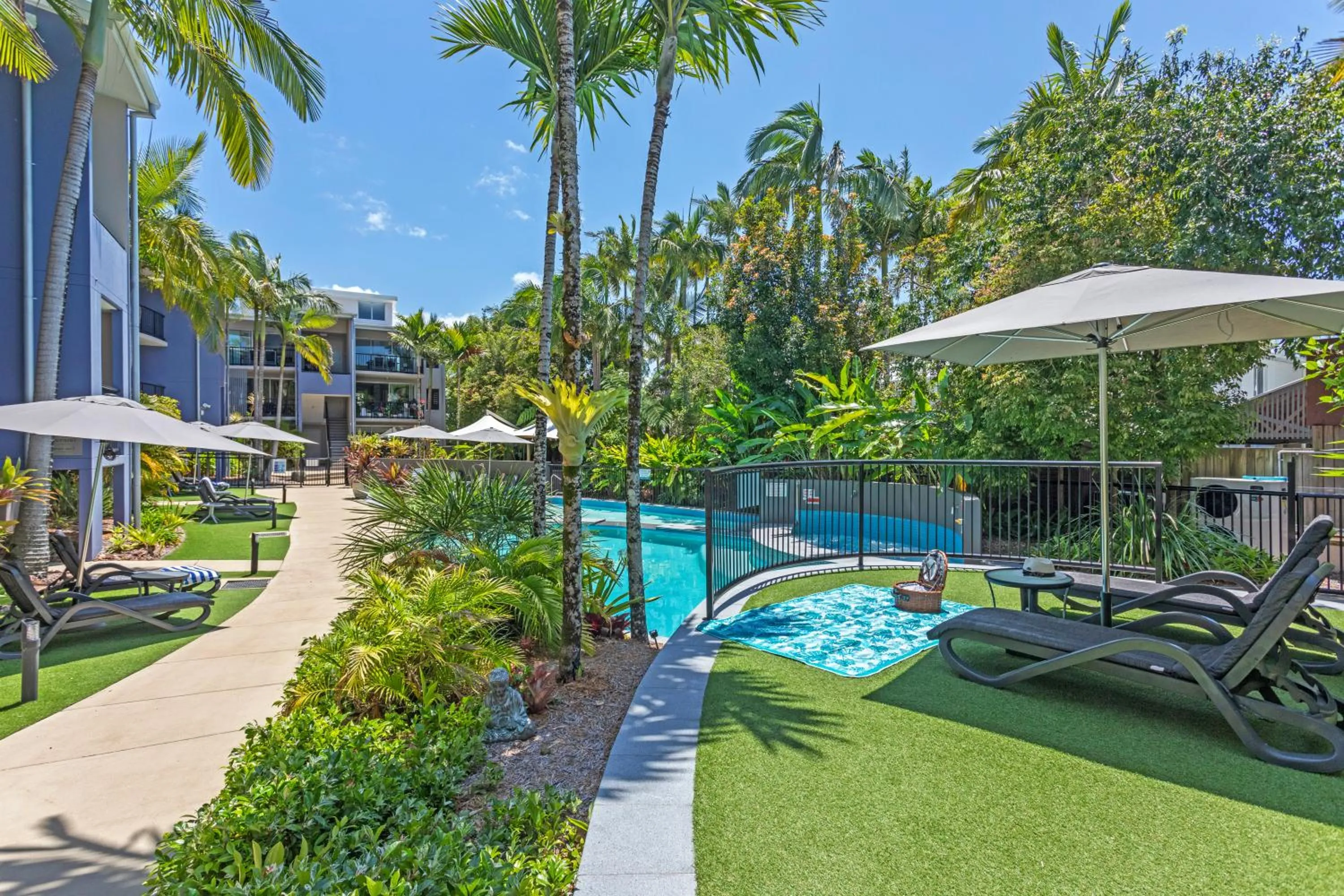 Swimming pool in Verano Resort Noosa