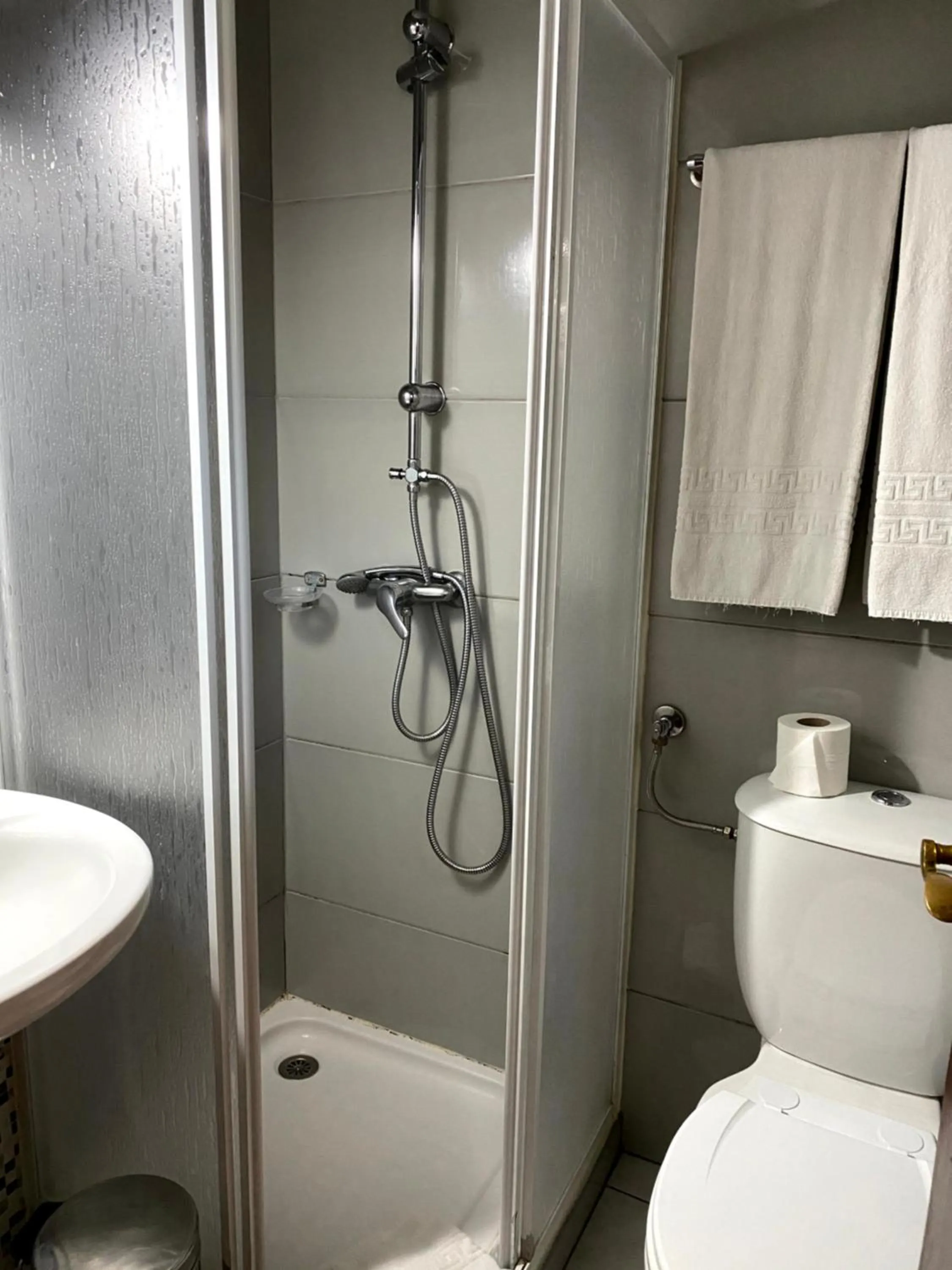 Bathroom in Hotel Rubi