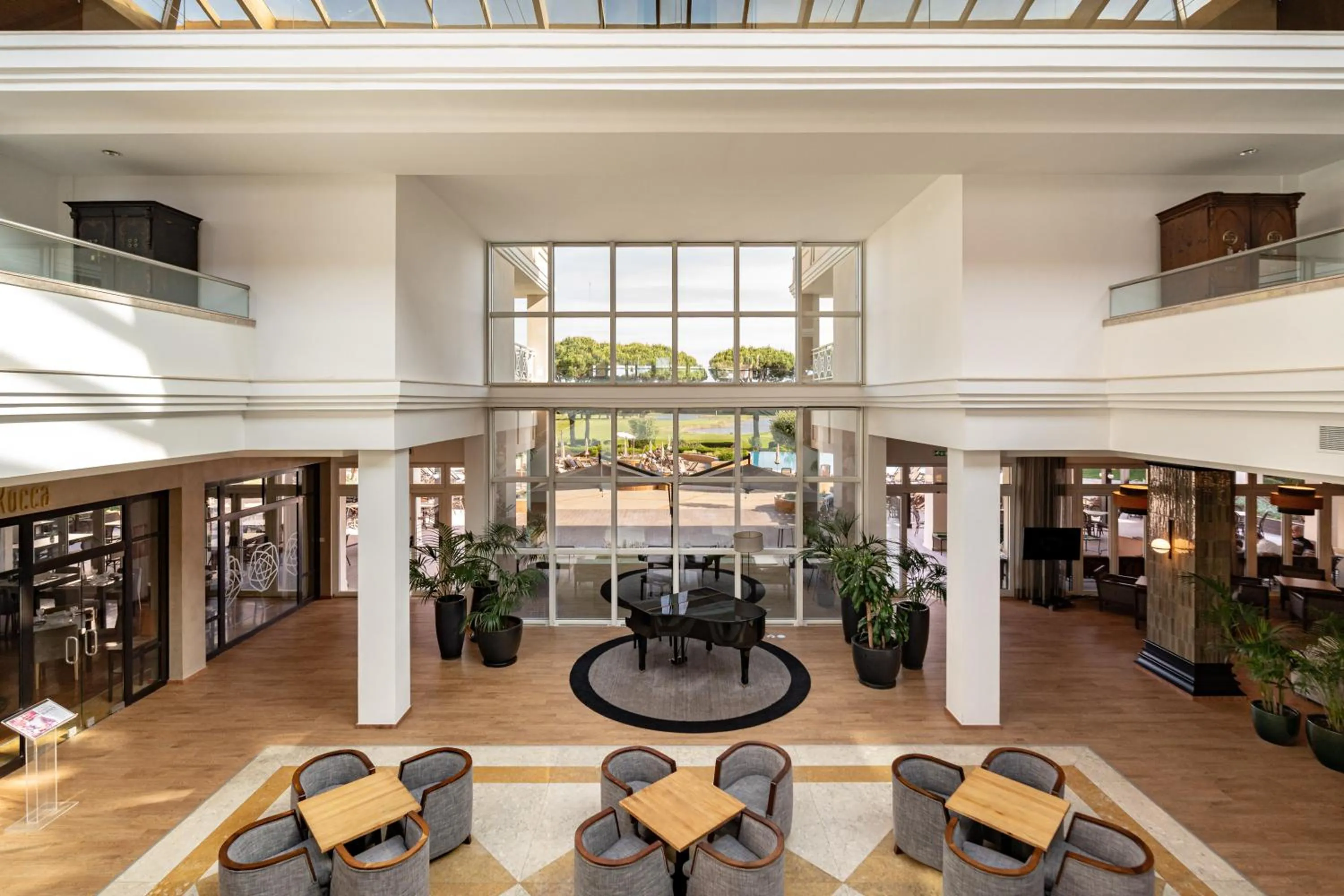 Communal lounge/ TV room in Onyria Quinta da Marinha Hotel