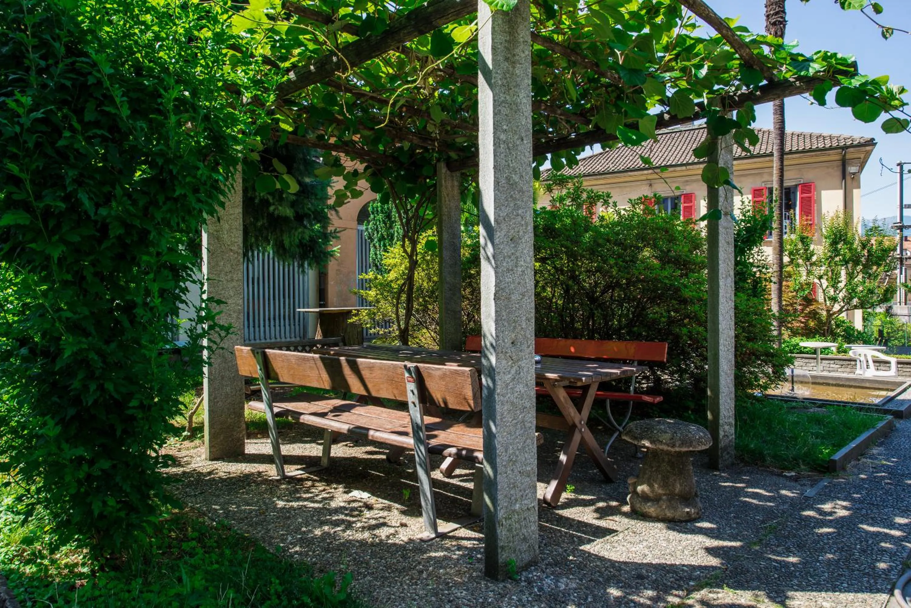 Garden in Ostello Montebello - Bellinzona Youth Hostel