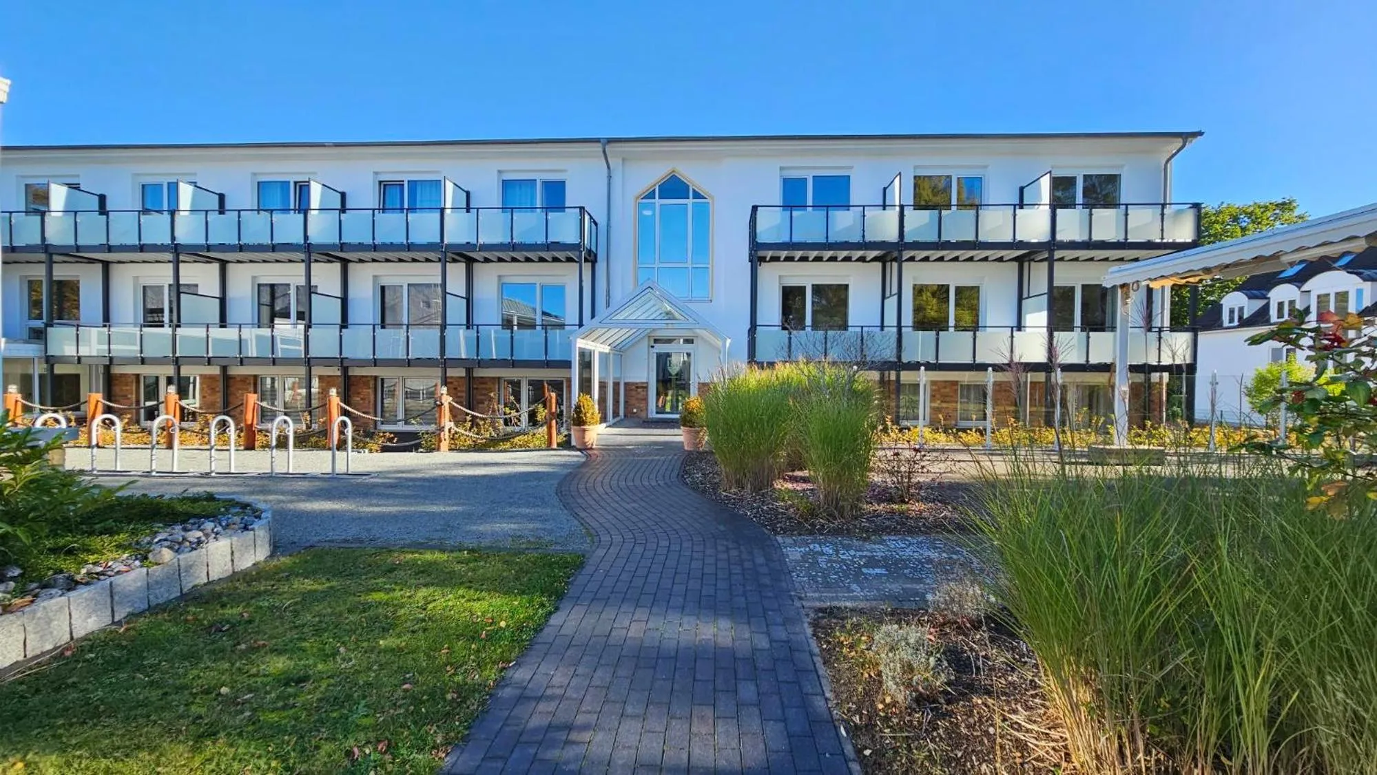 Facade/entrance in R&R Hotel Störtebeker
