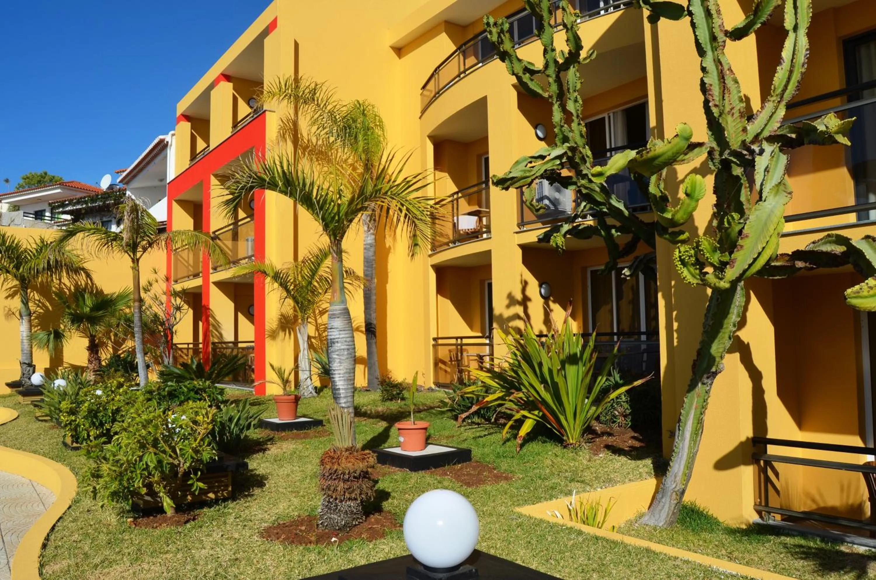 Facade/entrance in Hotel Cais da Oliveira