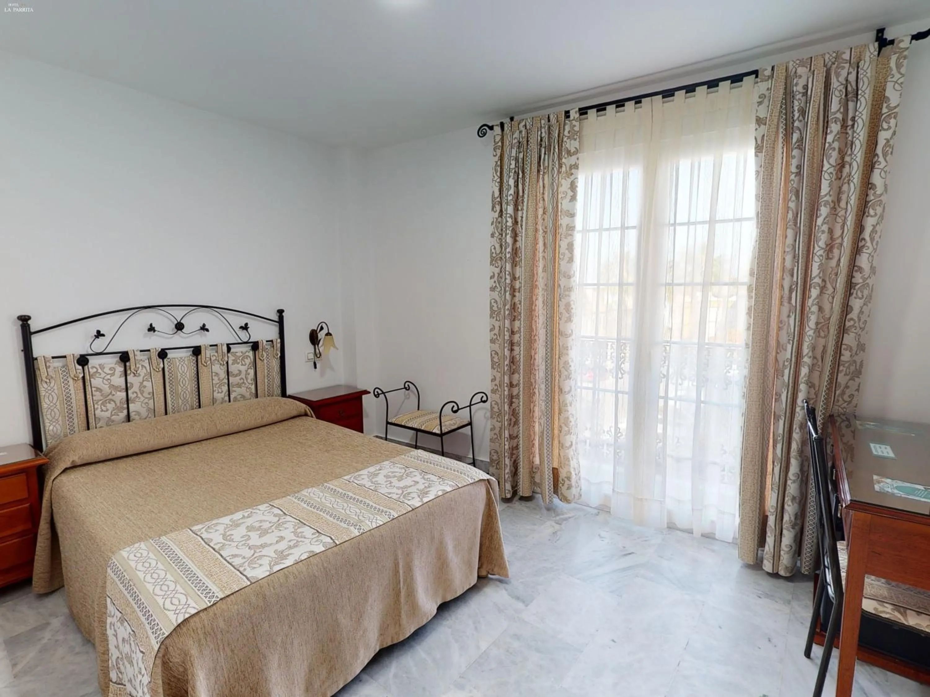 Photo of the whole room, Bed in Hotel La Parrita