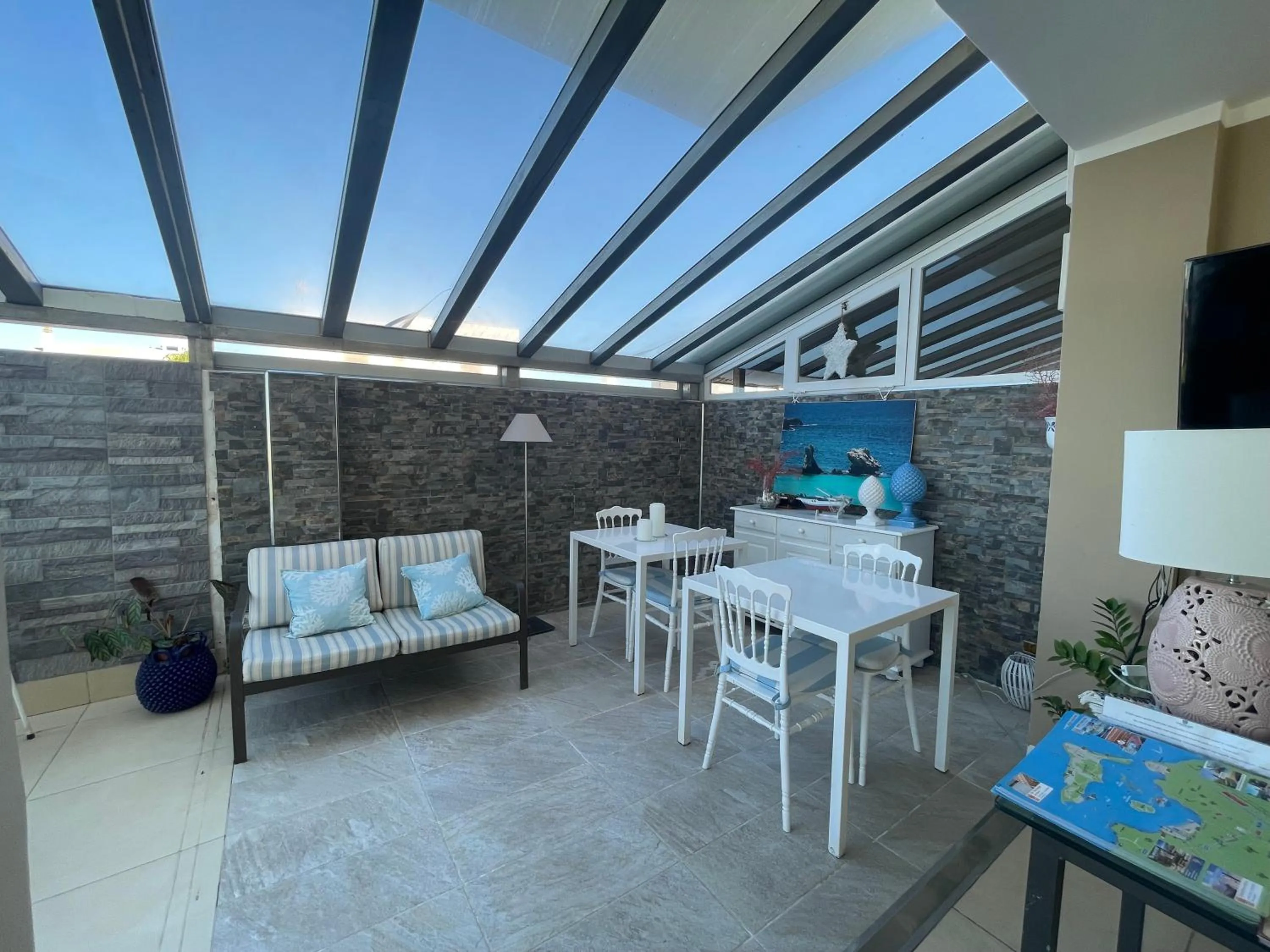 Seating area in SUITEBEACH b&b and resort