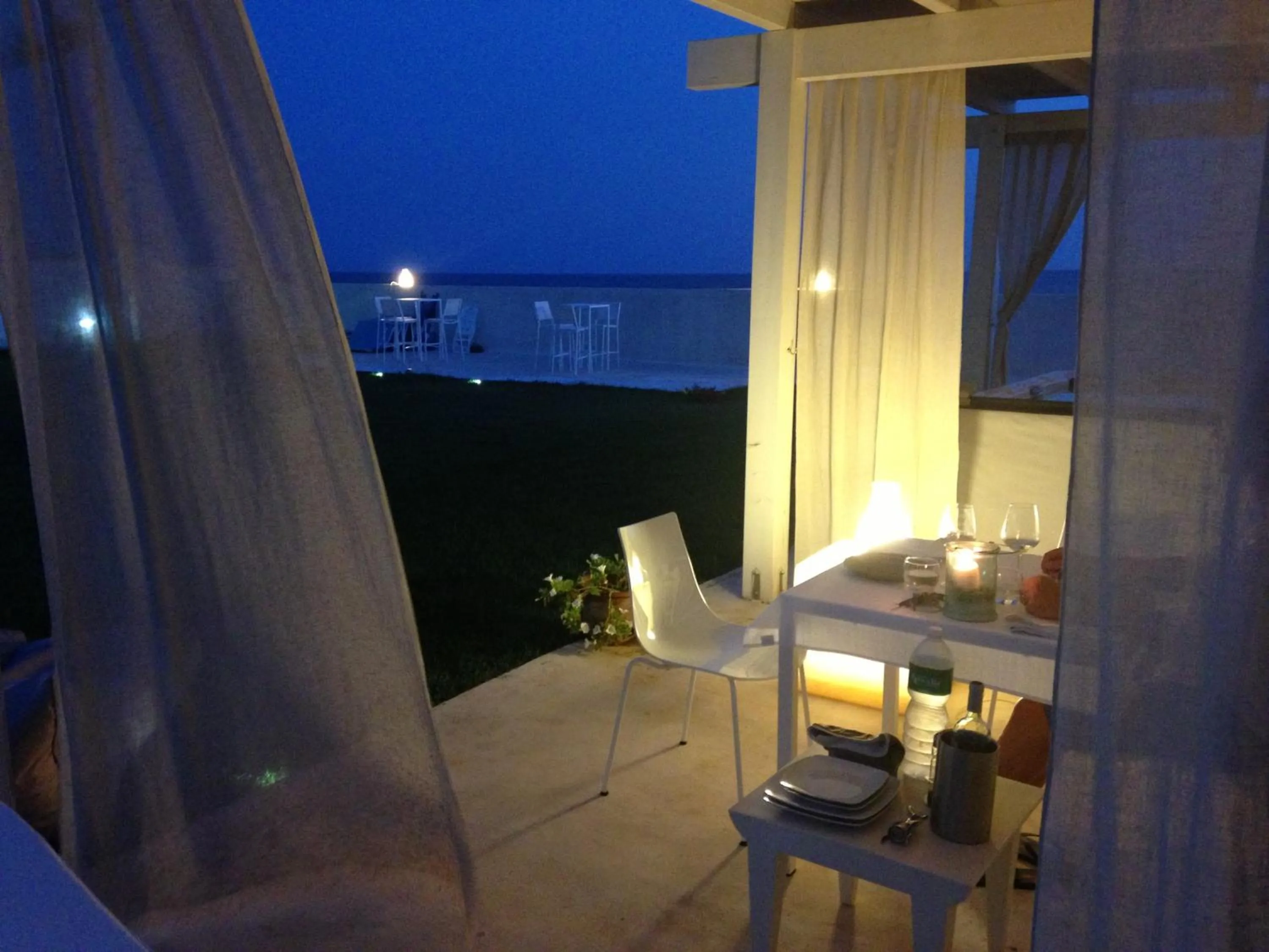 Restaurant/places to eat in SUITEBEACH b&b and resort