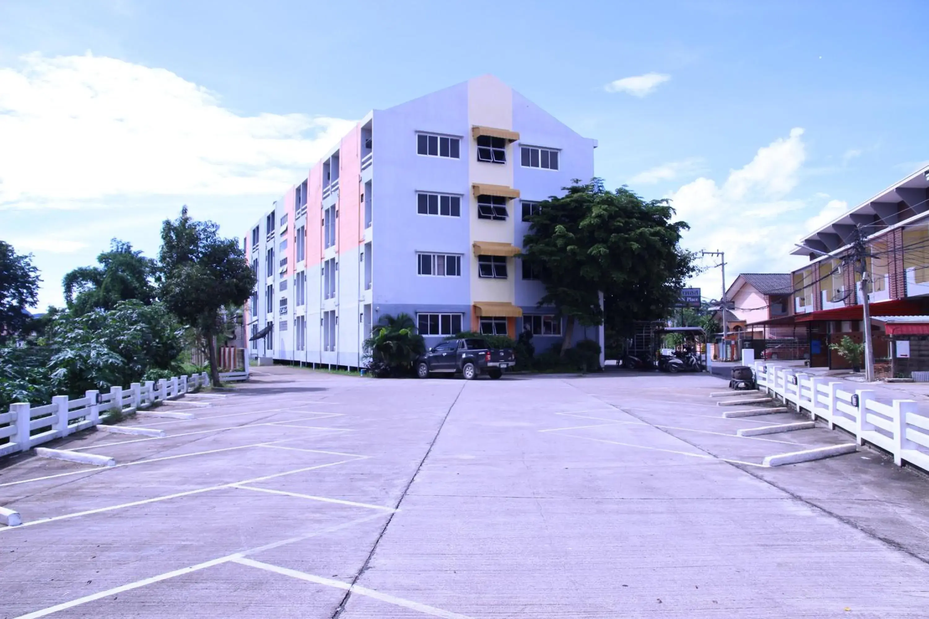 Property building in Pimann Place Hotel Property building in Pimann Place Hotel