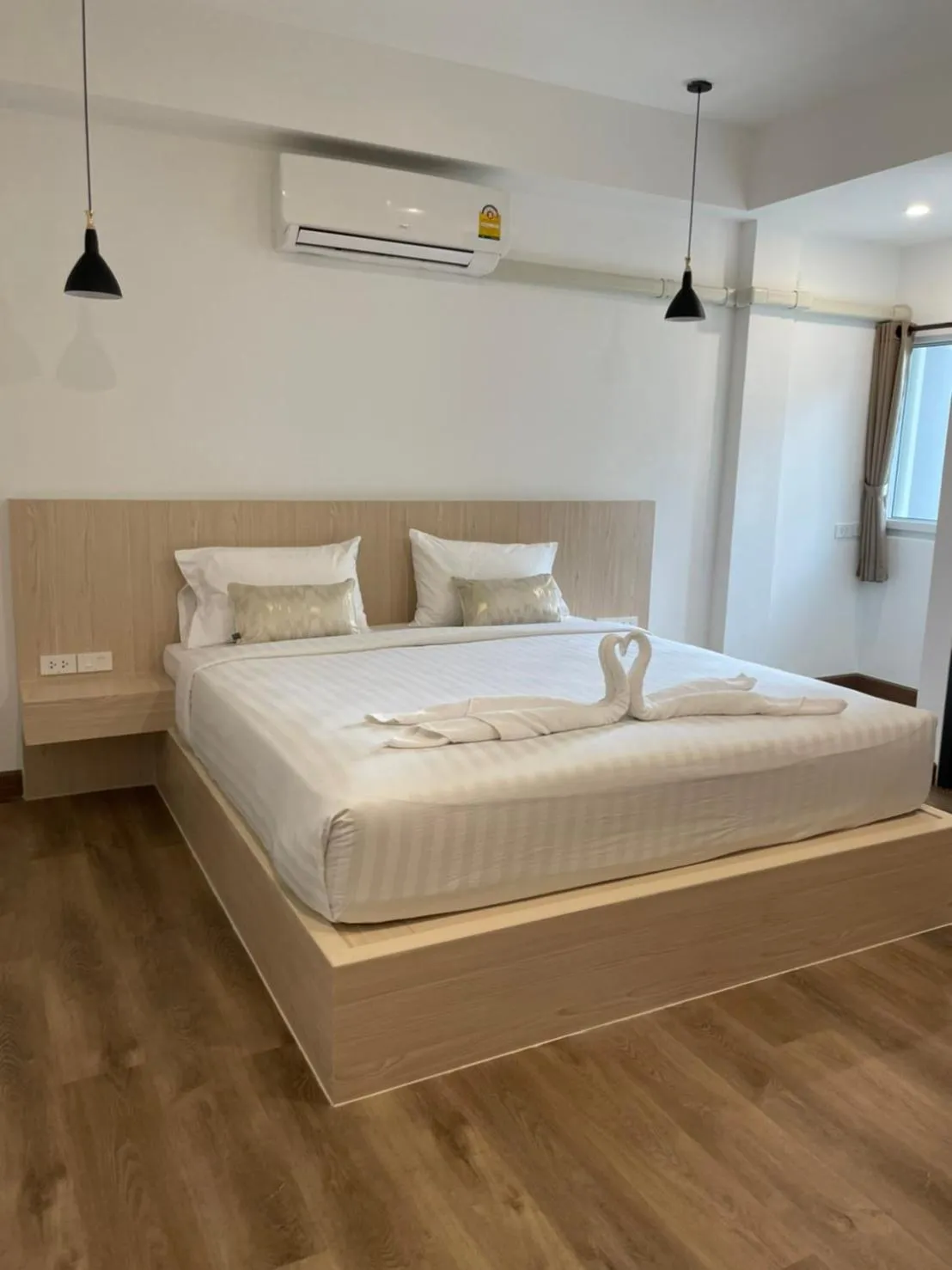 Bed in Pimann Place Hotel