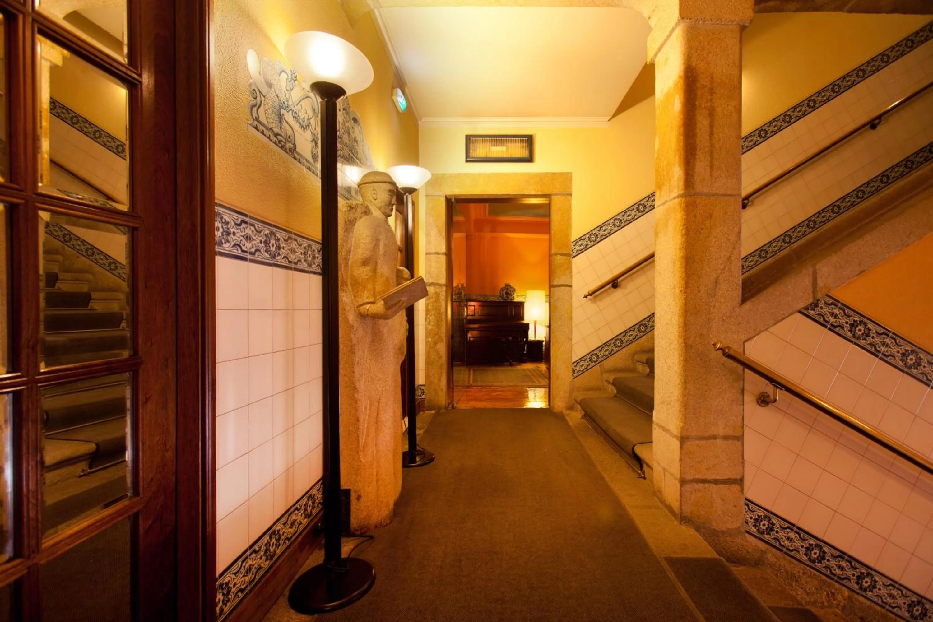 Decorative detail in Hotel Internacional Porto