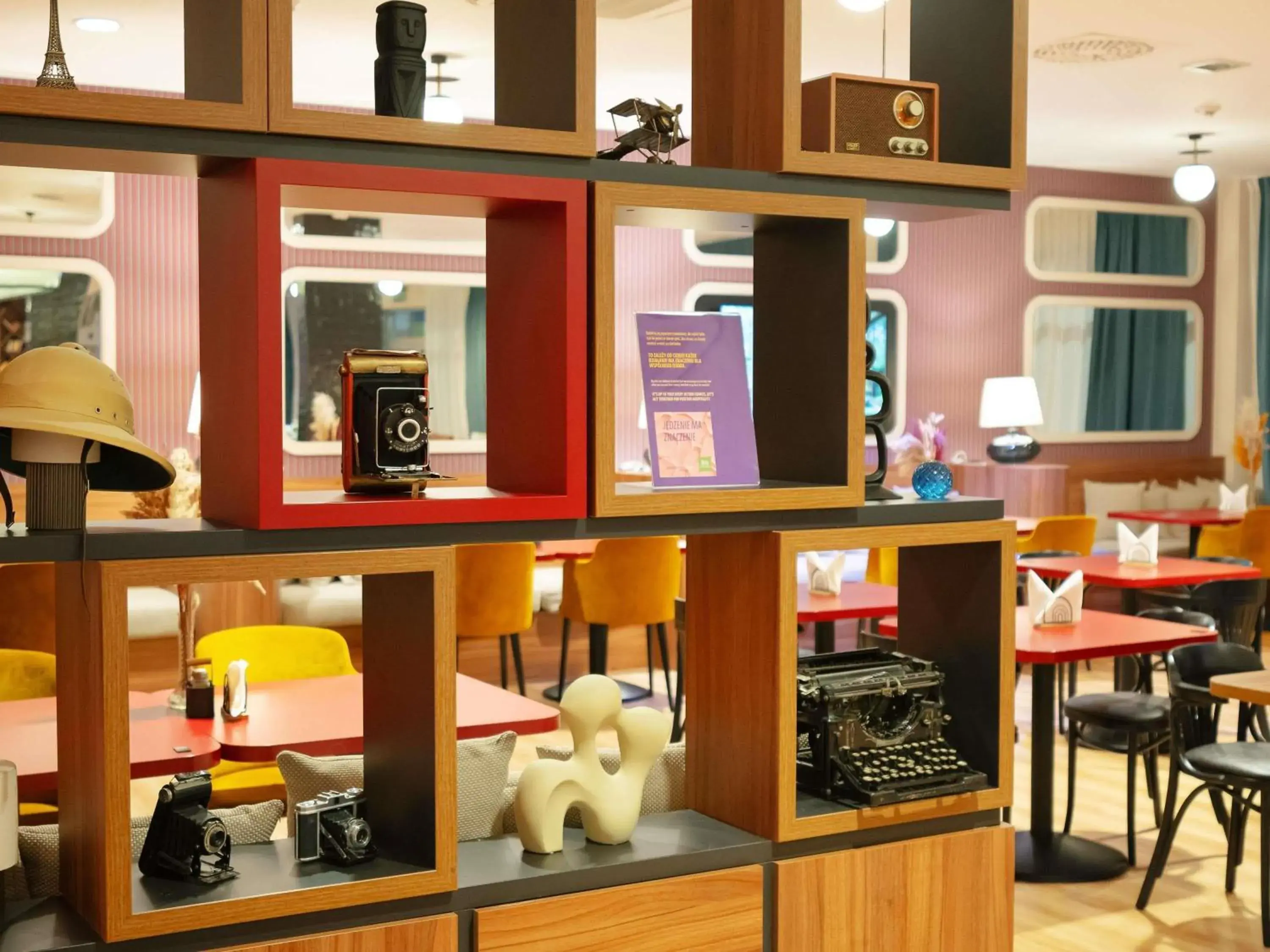 Restaurant/places to eat in ibis Styles Wałbrzych Restaurant/places to eat in ibis Styles Wałbrzych