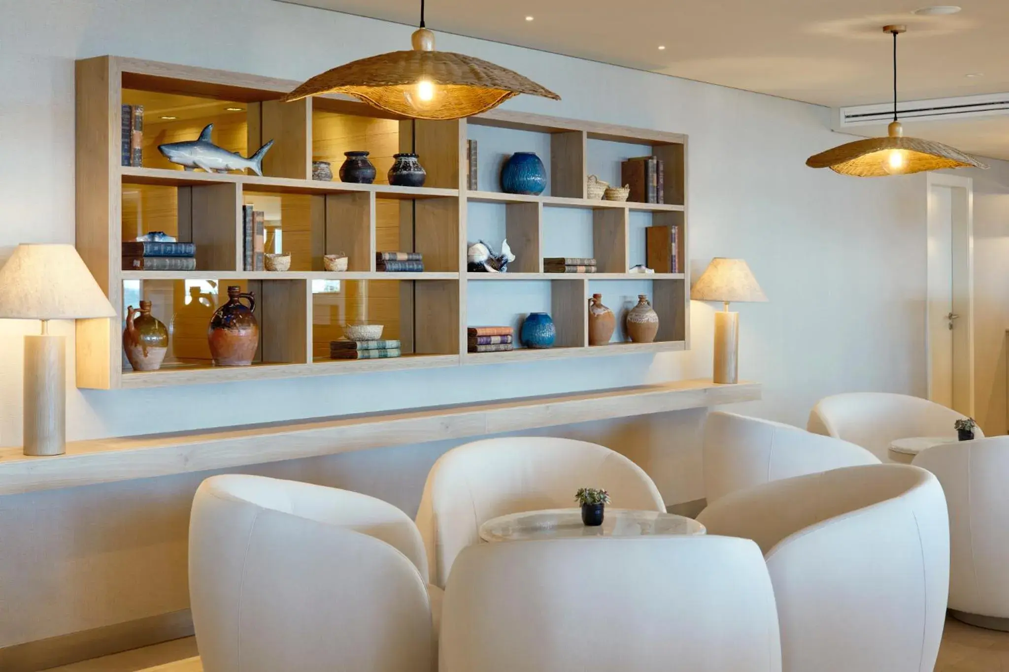 Lounge or bar in Dom Jose Beach Hotel (Plus) Lounge or bar in Dom Jose Beach Hotel (Plus)