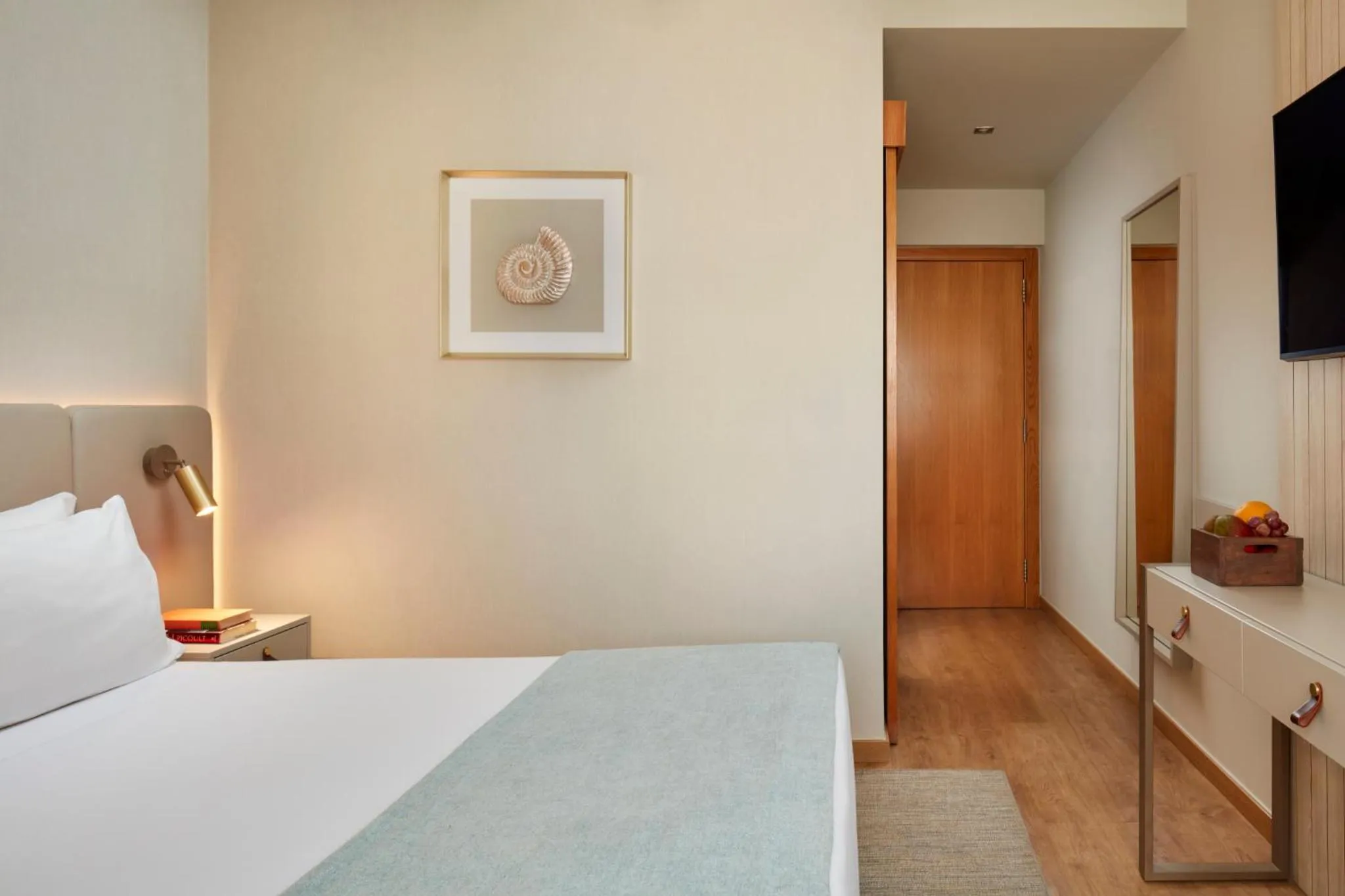 Bedroom, Bed in Dom Jose Beach Hotel (Plus)