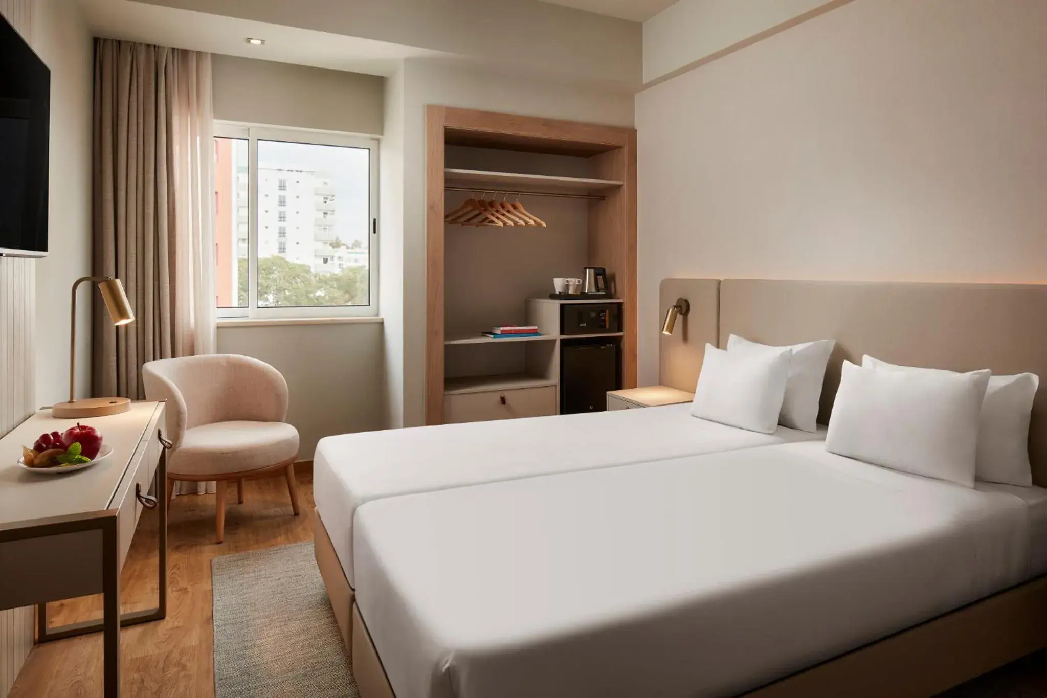 Single Room with City View in Dom Jose Beach Hotel (Plus) Single Room with City View in Dom Jose Beach Hotel (Plus)