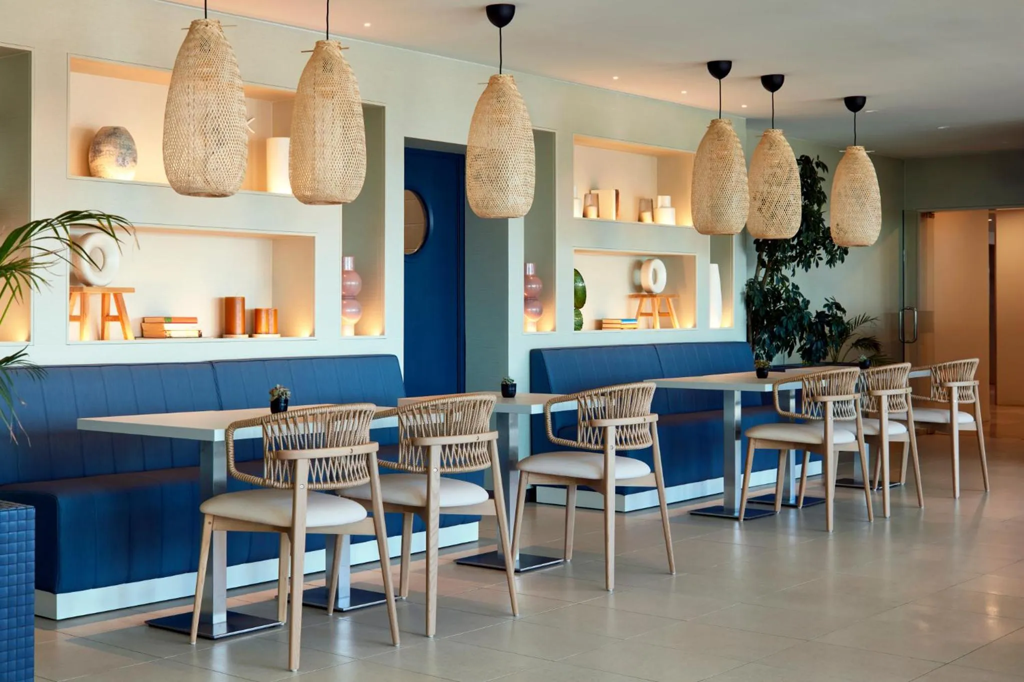 Lounge or bar in Dom Jose Beach Hotel (Plus)