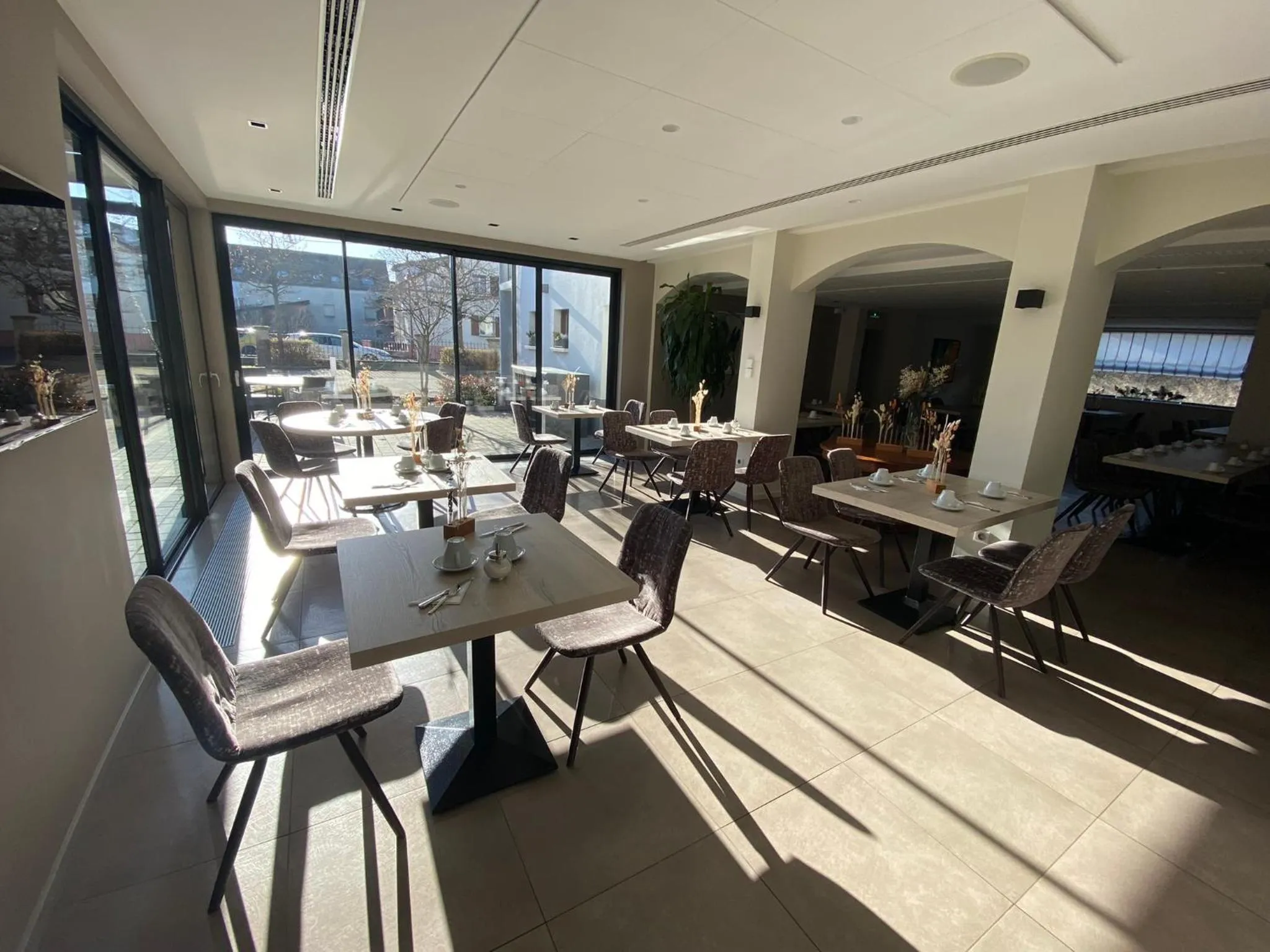 Breakfast in Logis Hôtel Restaurant Au Lion Rouge