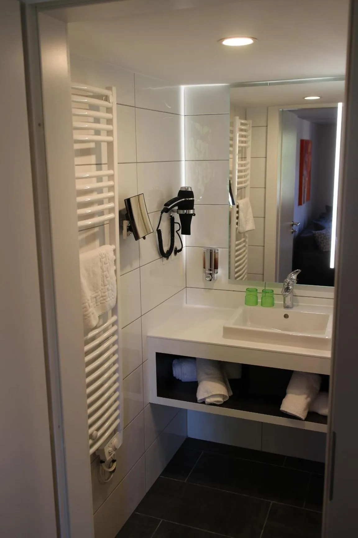 Bathroom in Logis Hôtel Restaurant Au Lion Rouge