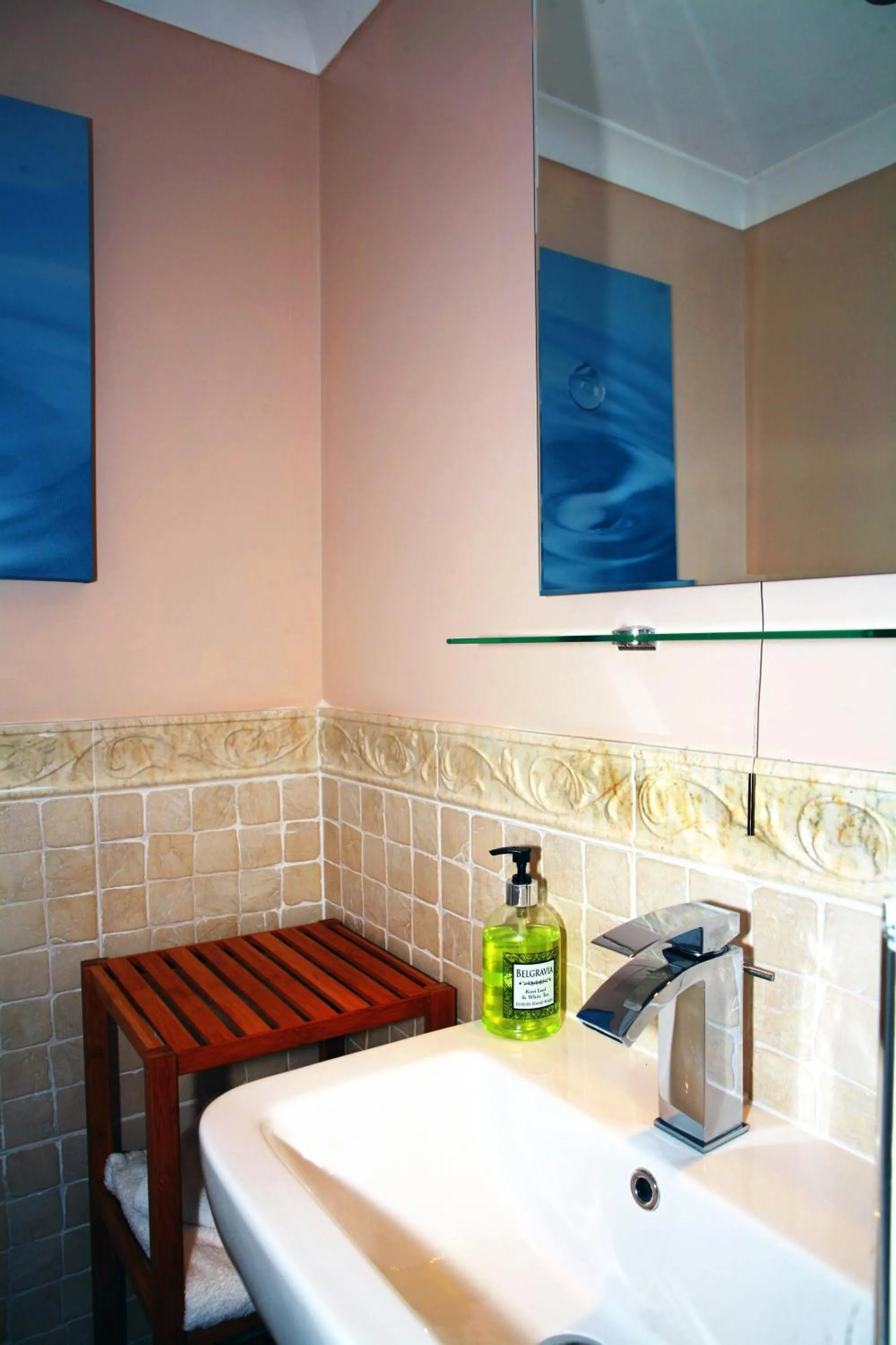 Bathroom in The Devonian