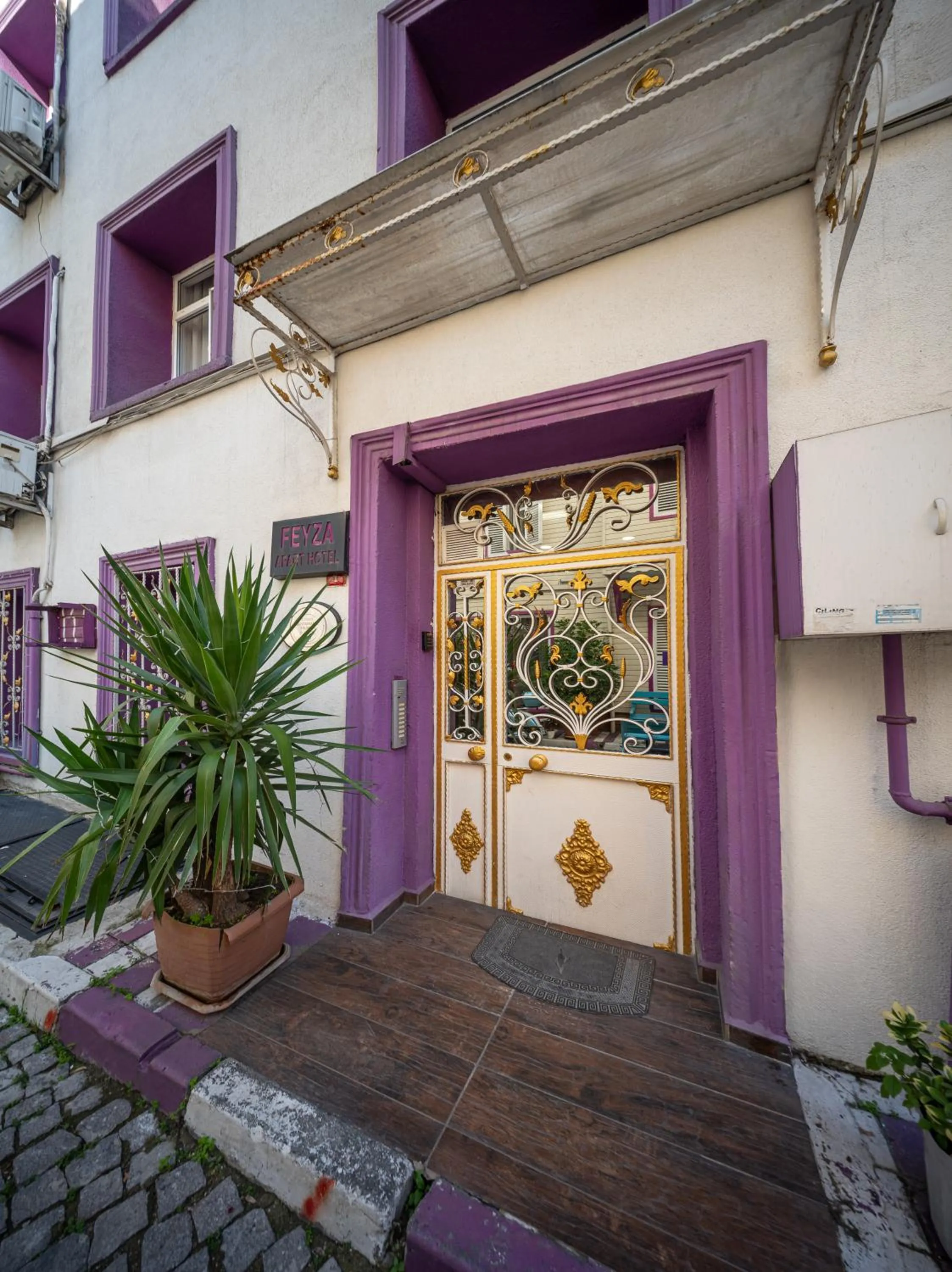 Property building in Feyza Apart