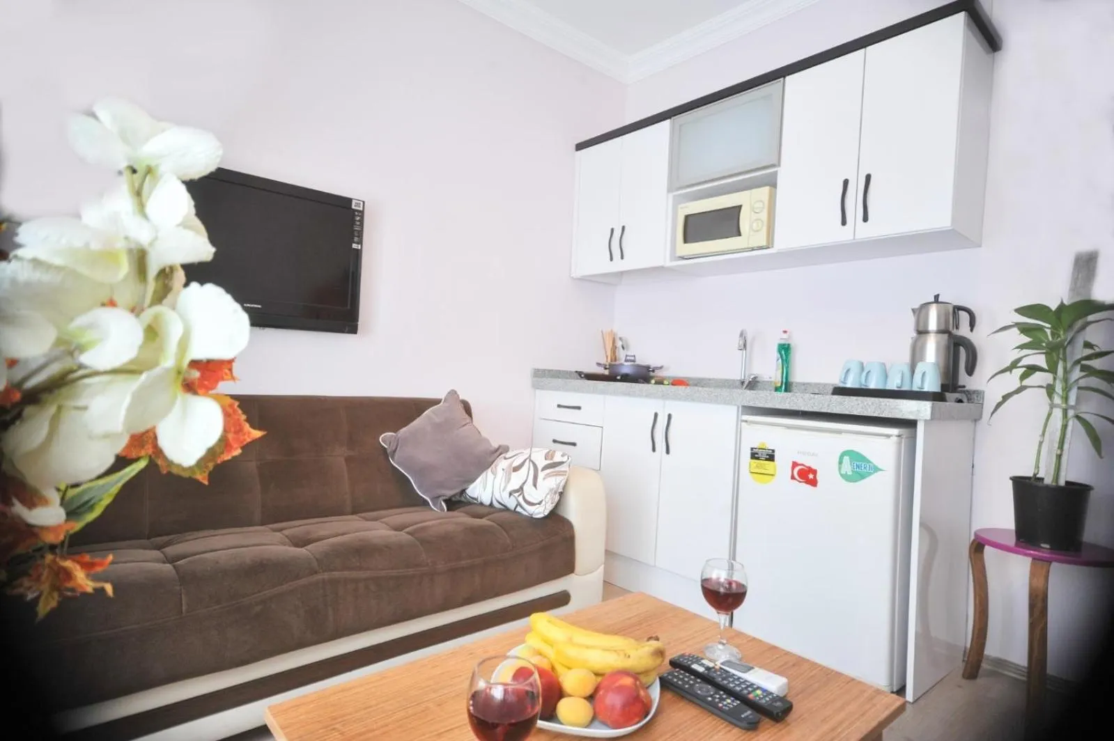 Seating area in Feyza Apart