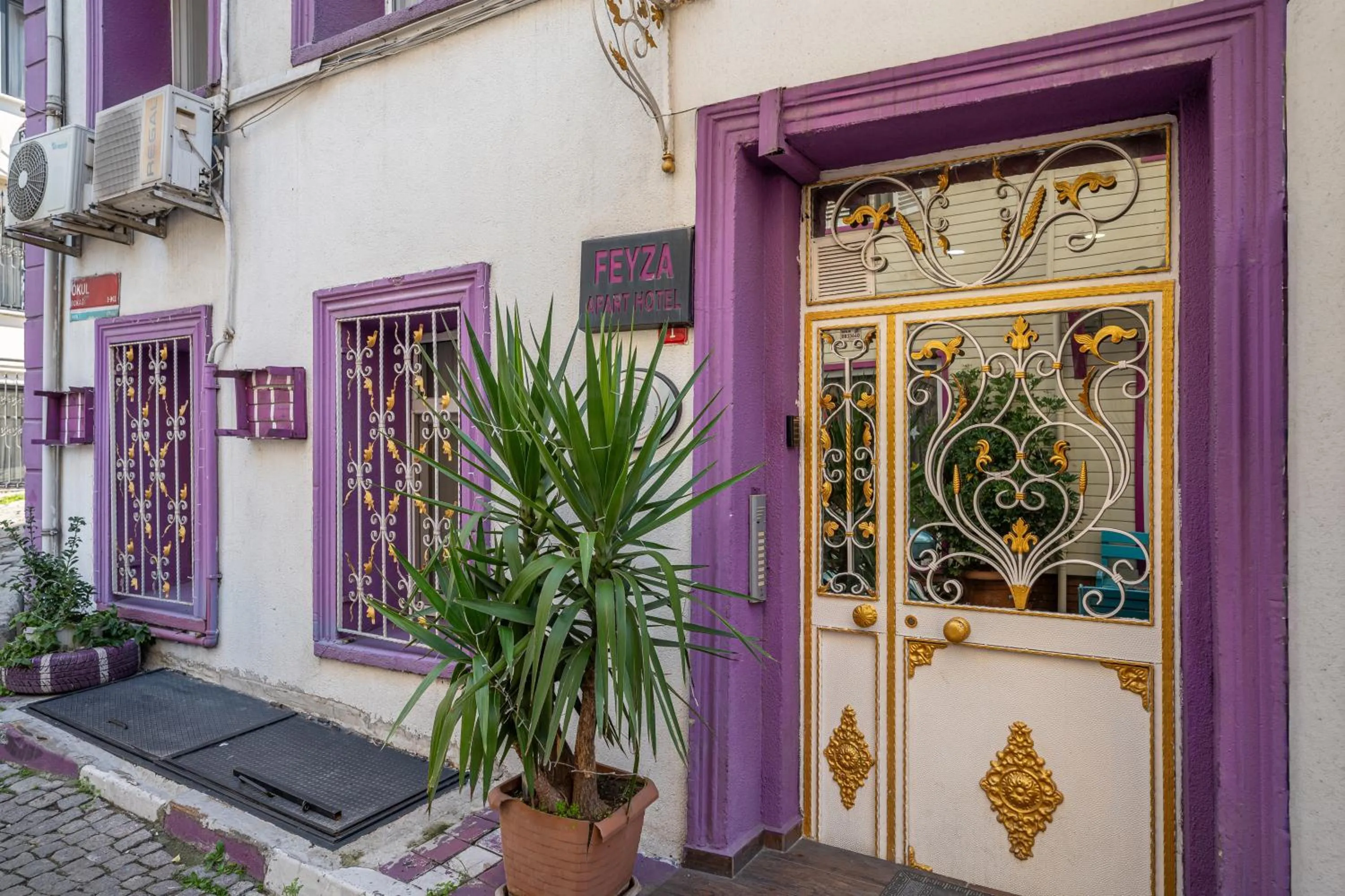 Property building in Feyza Apart