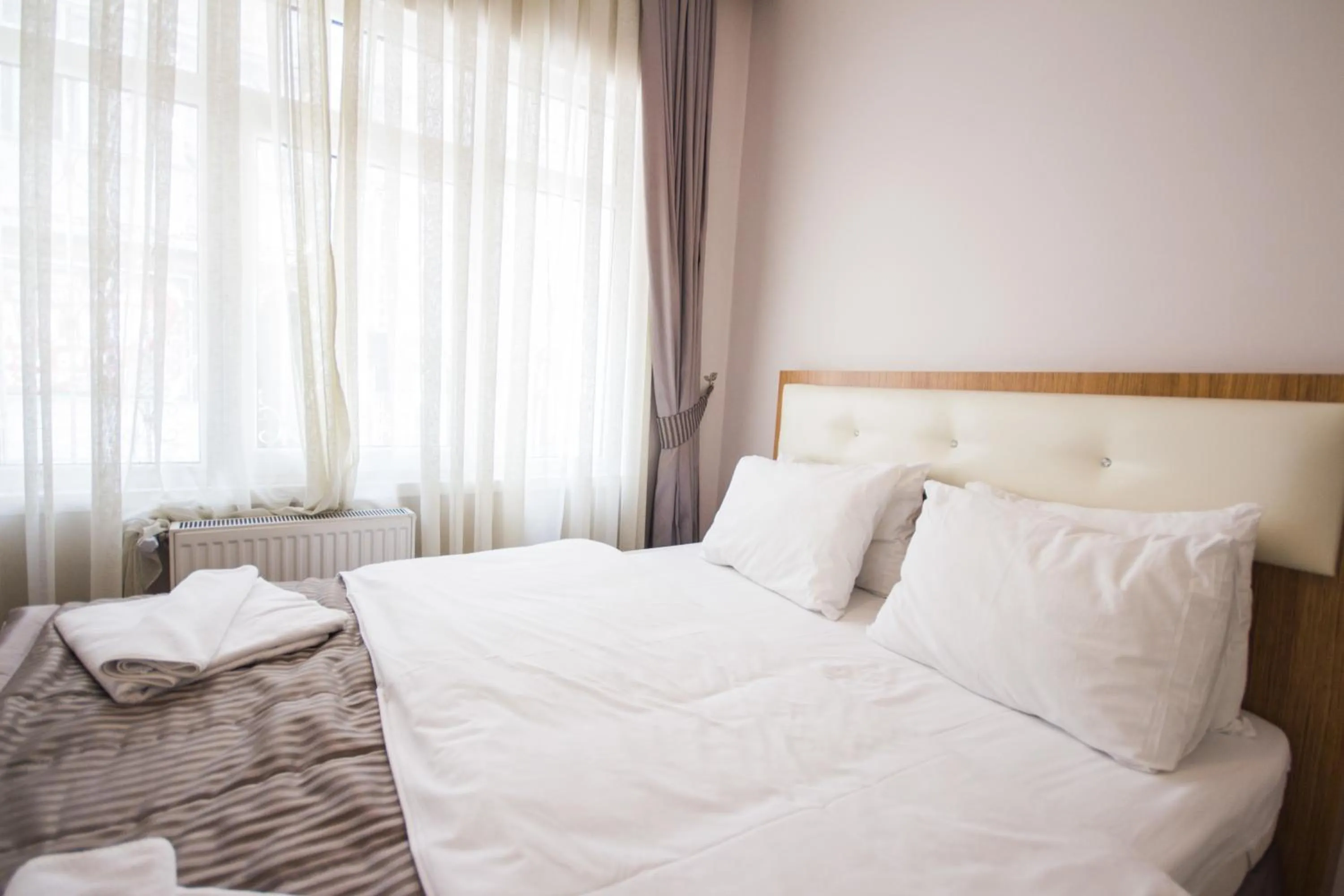 Bedroom, Bed in Feyza Apart