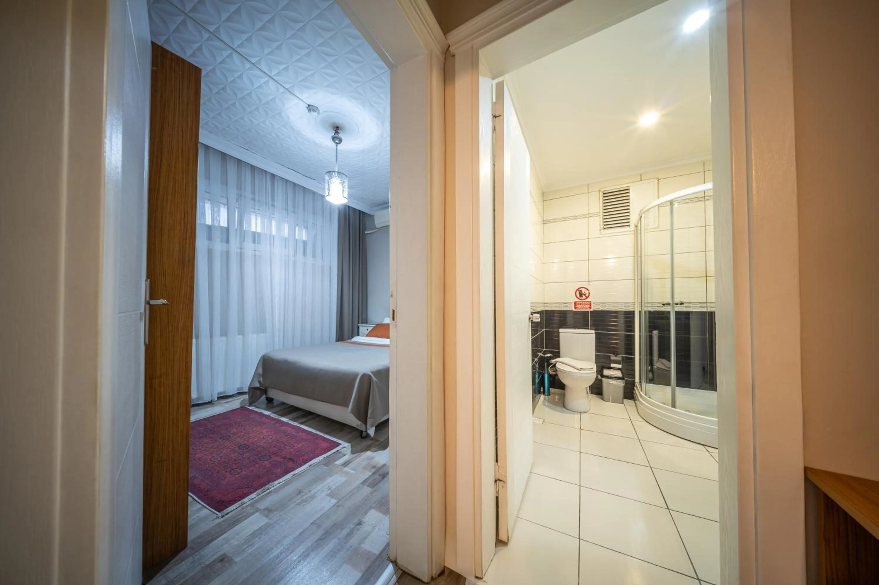 Bathroom, Bed in Feyza Apart