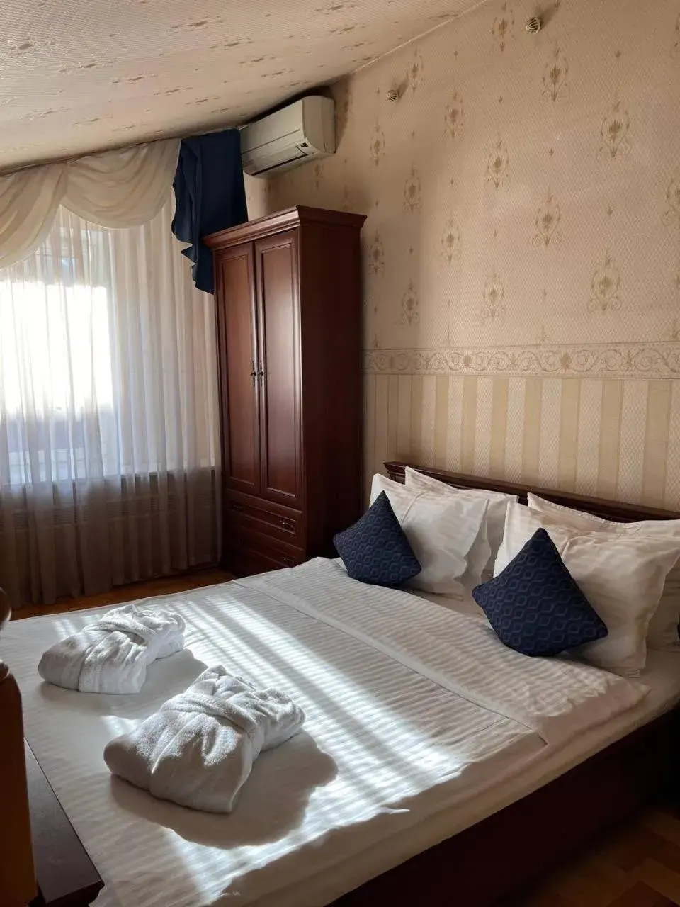 Deluxe Double Room in Number 21 by DBI Deluxe Double Room in Number 21 by DBI