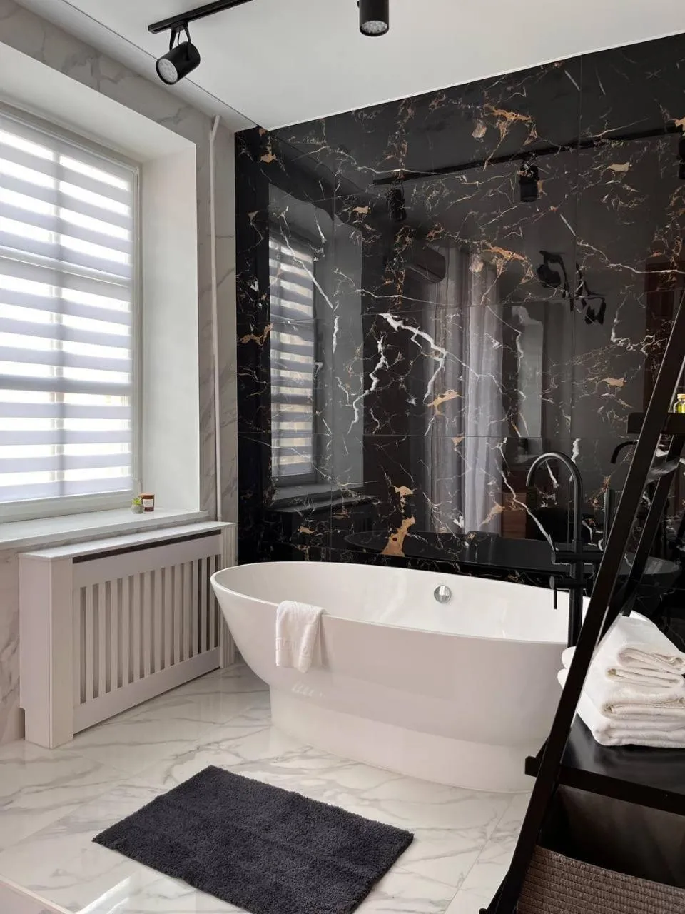 Bathroom in Number 21 by DBI