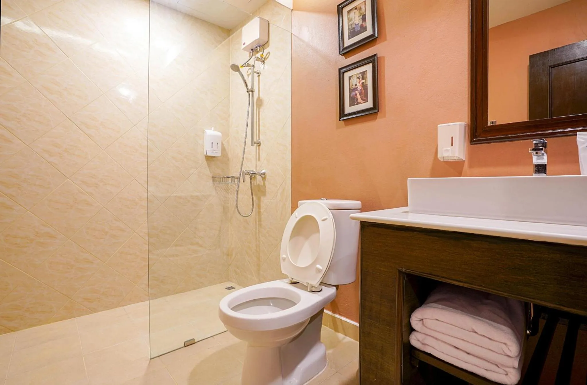 Toilet in Baan Sukhumvit Soi 20